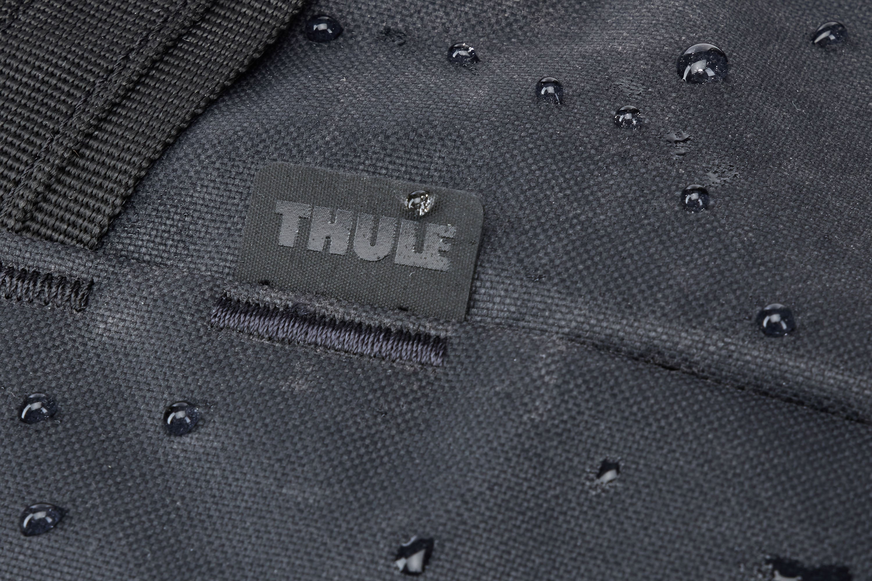 Thule Aion Duffel Bag 35L in Black — detail view # color_Black