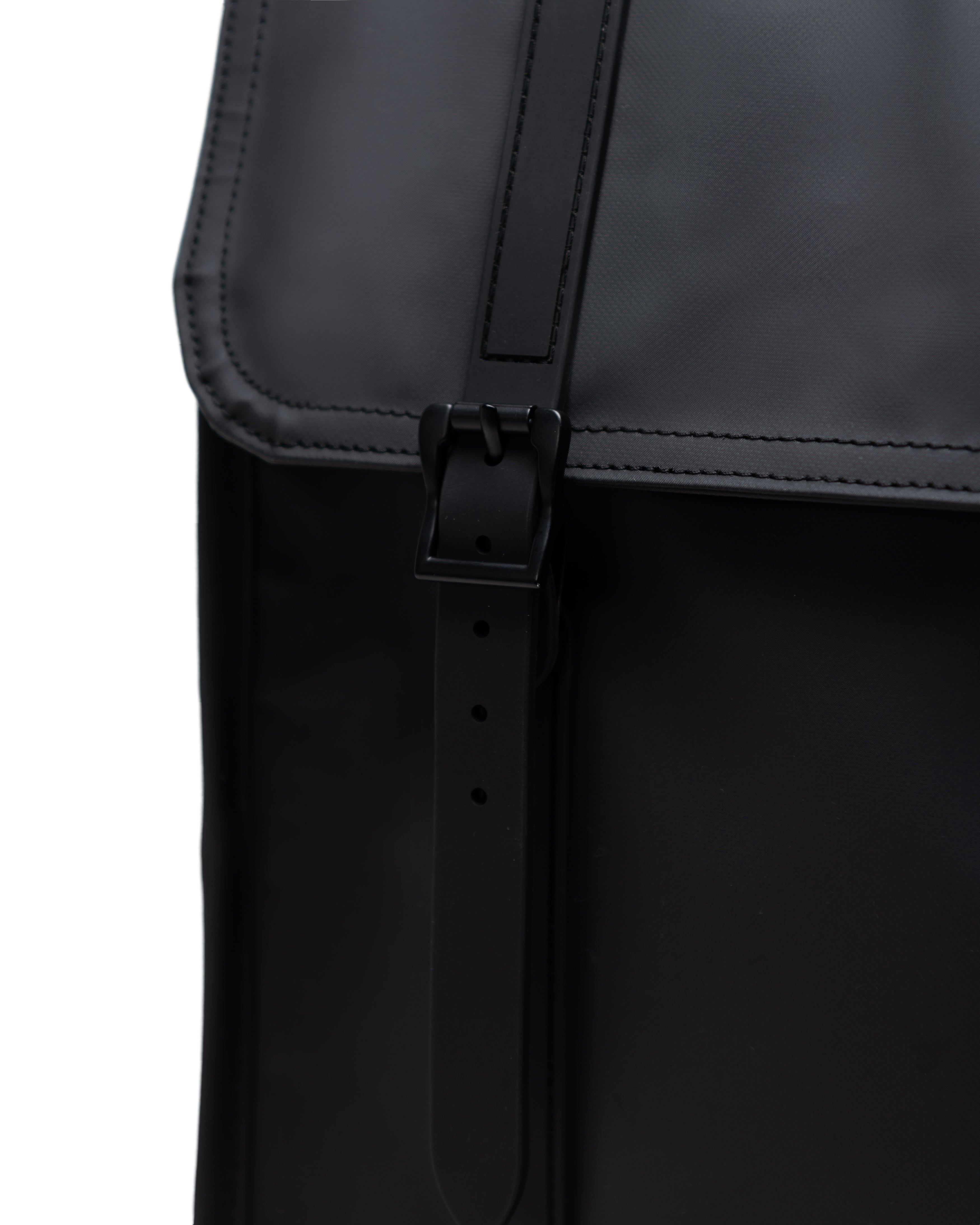 Herschel Survey Backpack Weather Resistant 24L in Black — detail view 5