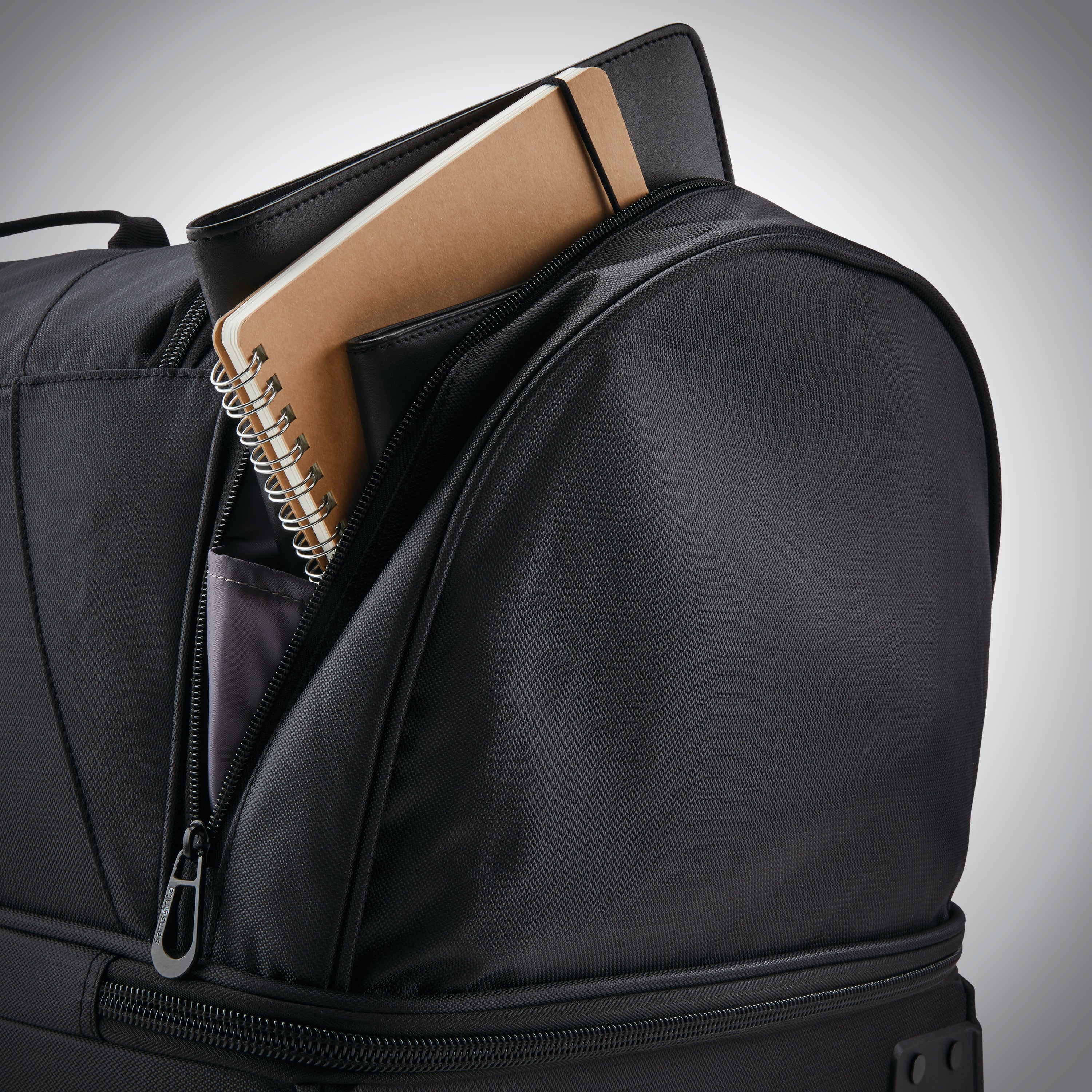Samsonite Andante 2 22" Wheeled Duffel - NAVY/BLACK