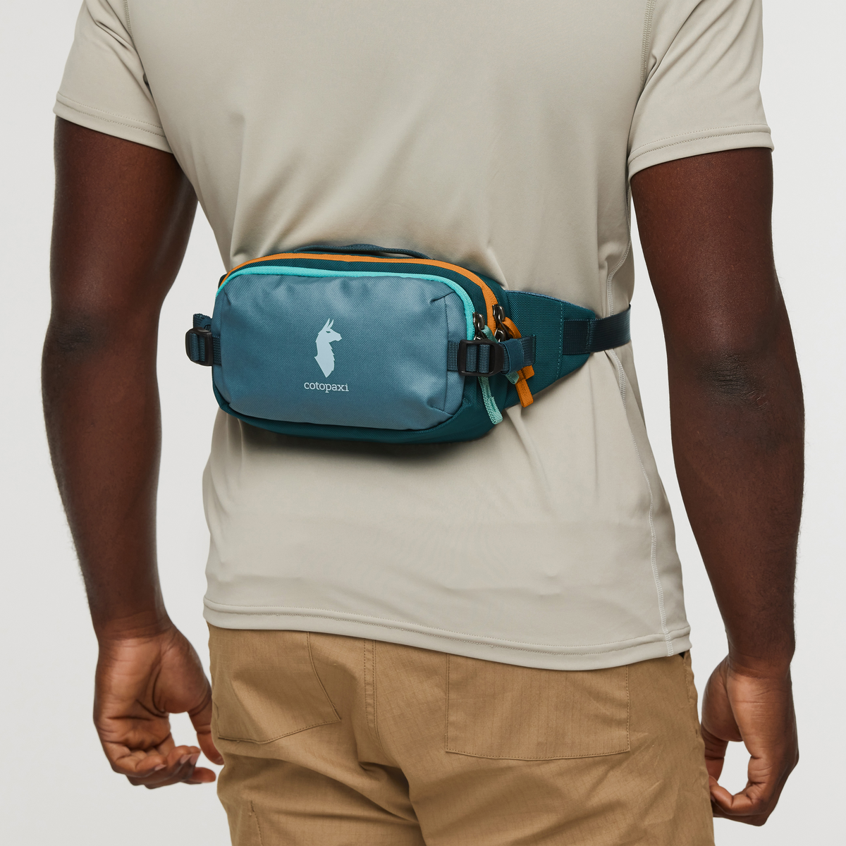 Cotopaxi Allpa X 1.5L Hip Pack in Blue Spruce/Abyss — angle view 4