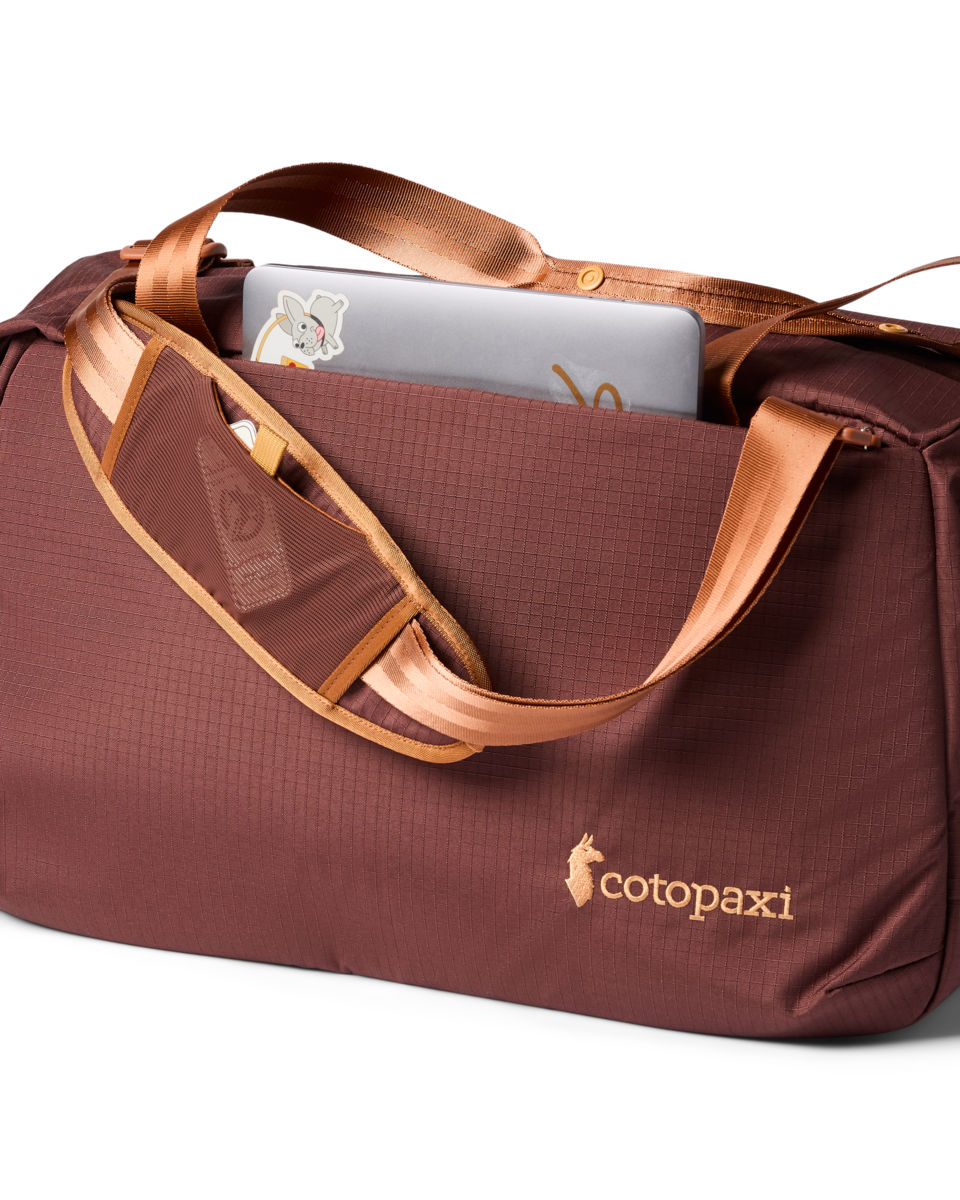 Cotopaxi Viaje 35L Travel Duffel in Sepia — angle view 2