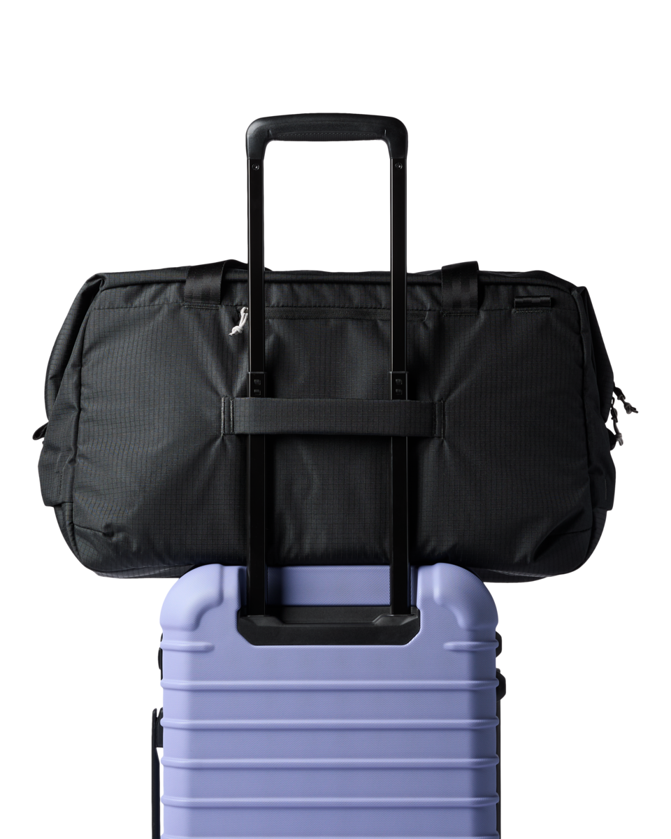 Cotopaxi Viaje 45L Travel Duffel in Black — interior view