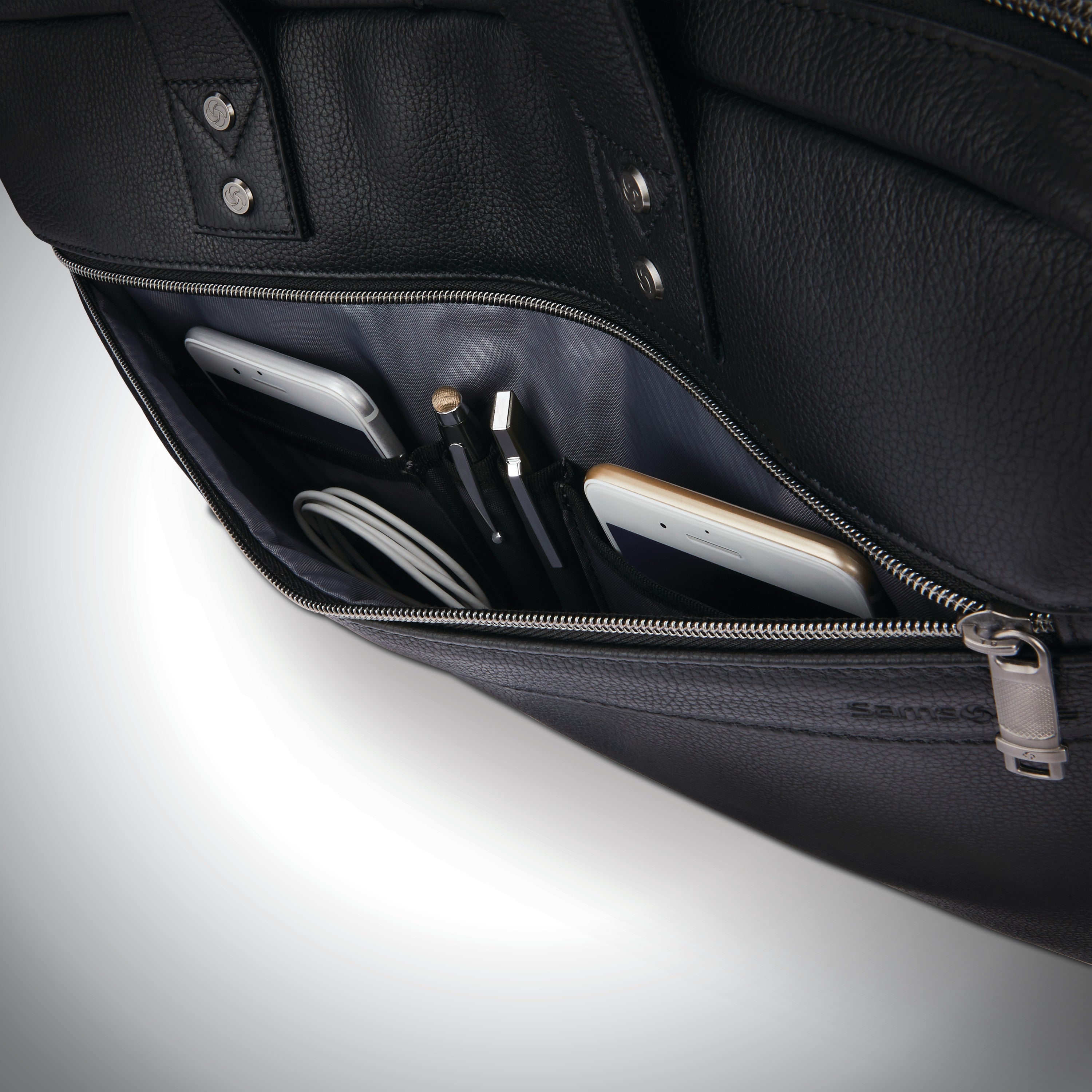 Samsonite Classic Leather Slim Brief - BLACK