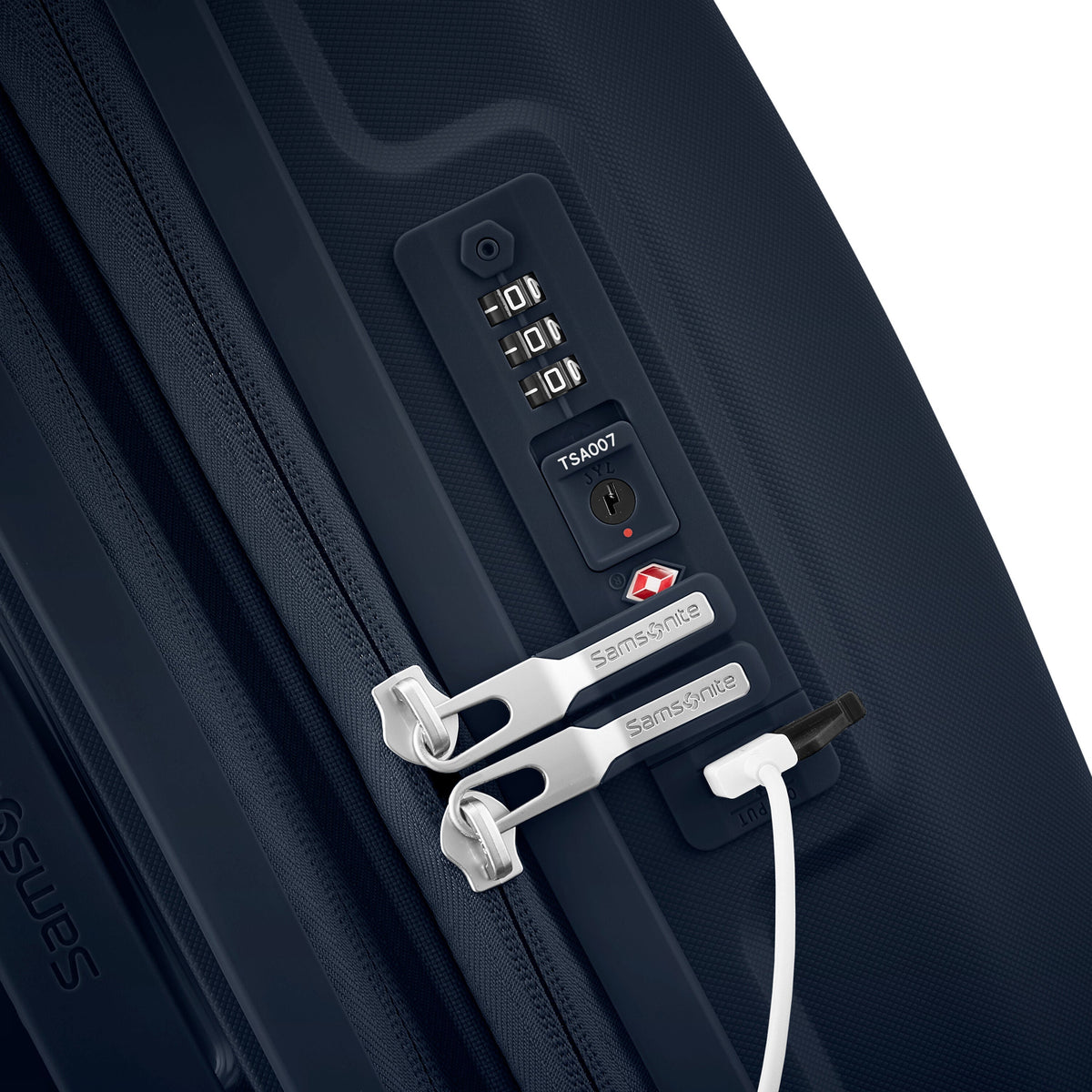 Samsonite Outline Pro Carry-On Spinner in Midnight Blue — detail view