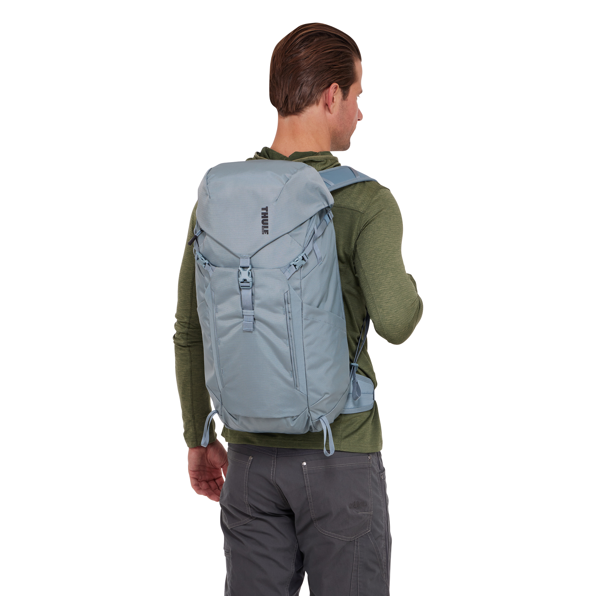 Thule AllTrail Daypack 25L in Pond Blue — lifestyle # color_Pond Blue