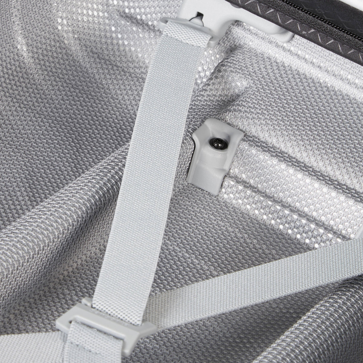 Samsonite Proxis Global Carry-On Spinner in Silver — detail view 6
