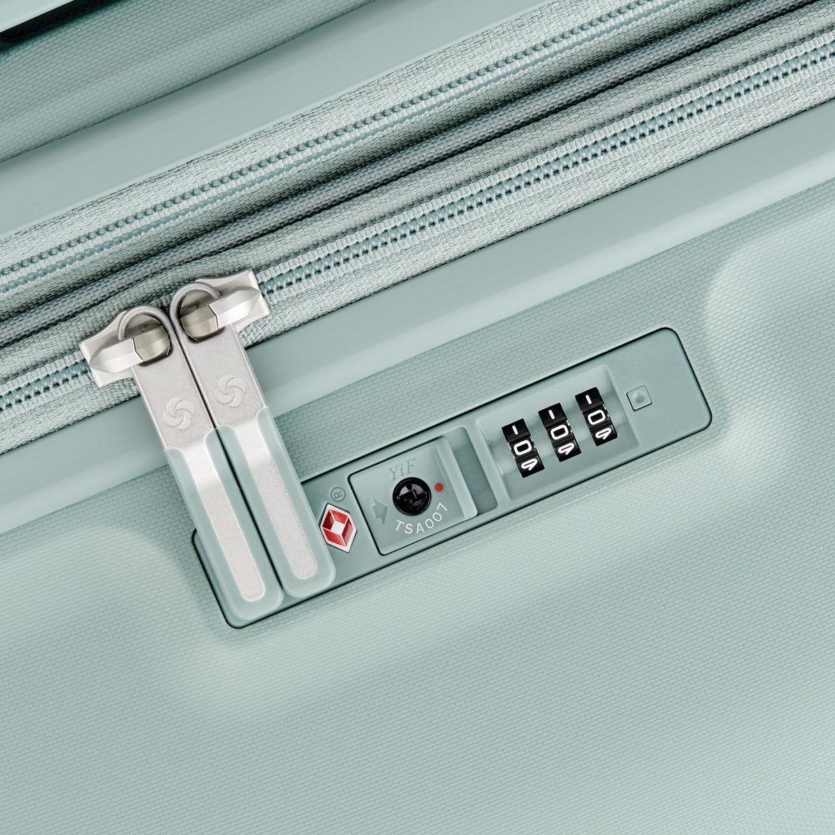 Samsonite Elevation Plus Large Spinner in Cypress Green — detail view 5