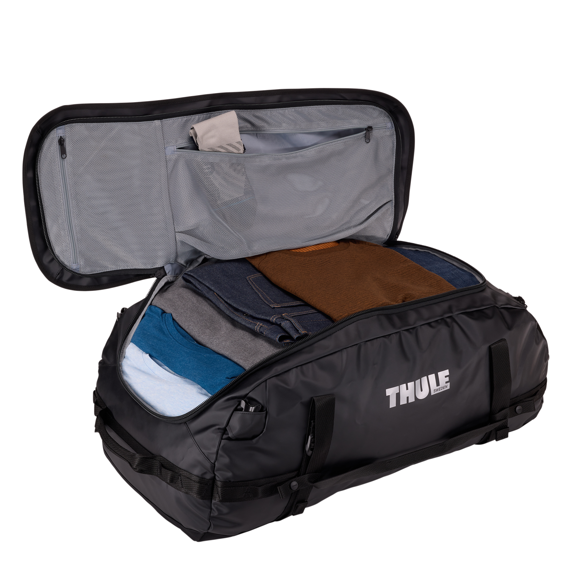 Thule Chasm 90L Duffel in Black — interior view # color_Black