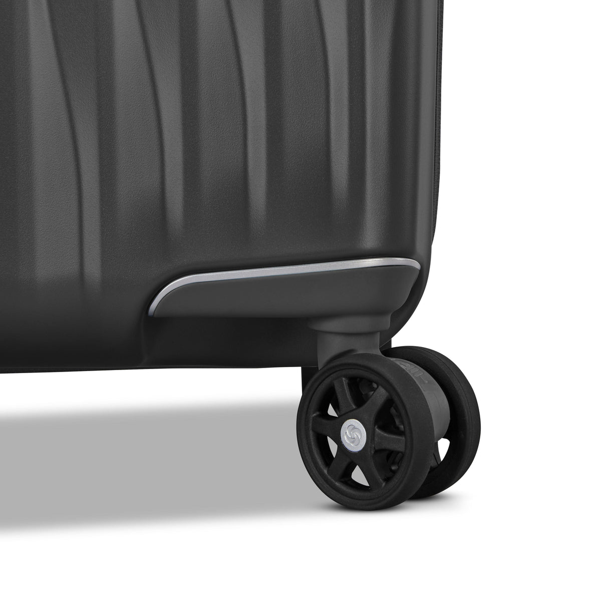 Samsonite Uplift Hardside Carry-On Spinner in Phantom Black — detail view 3