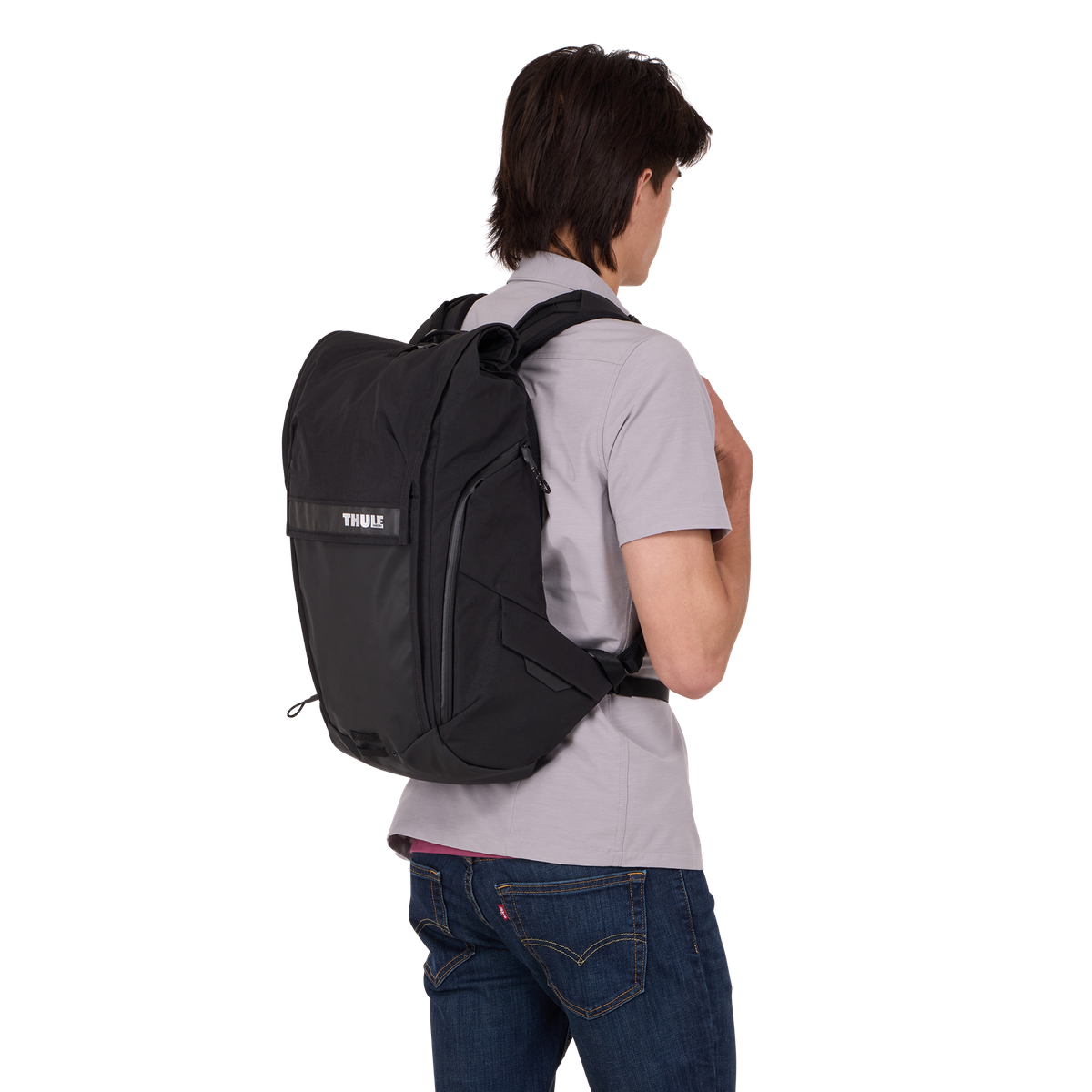 Thule Paramount Bike Commute Backpack 20L in Black — lifestyle