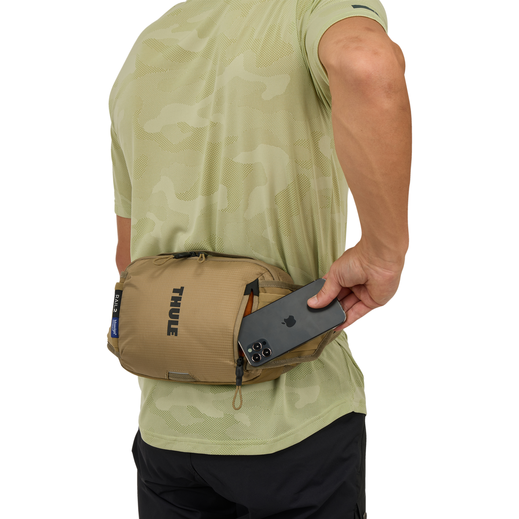 Thule Rail Hip Pack 2L in Faded Khaki — lifestyle # color_Faded Khaki