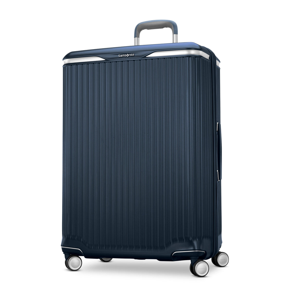 Samsonite Silhouette 18 Hard Side Spinner -Large in Deep Navy — front view