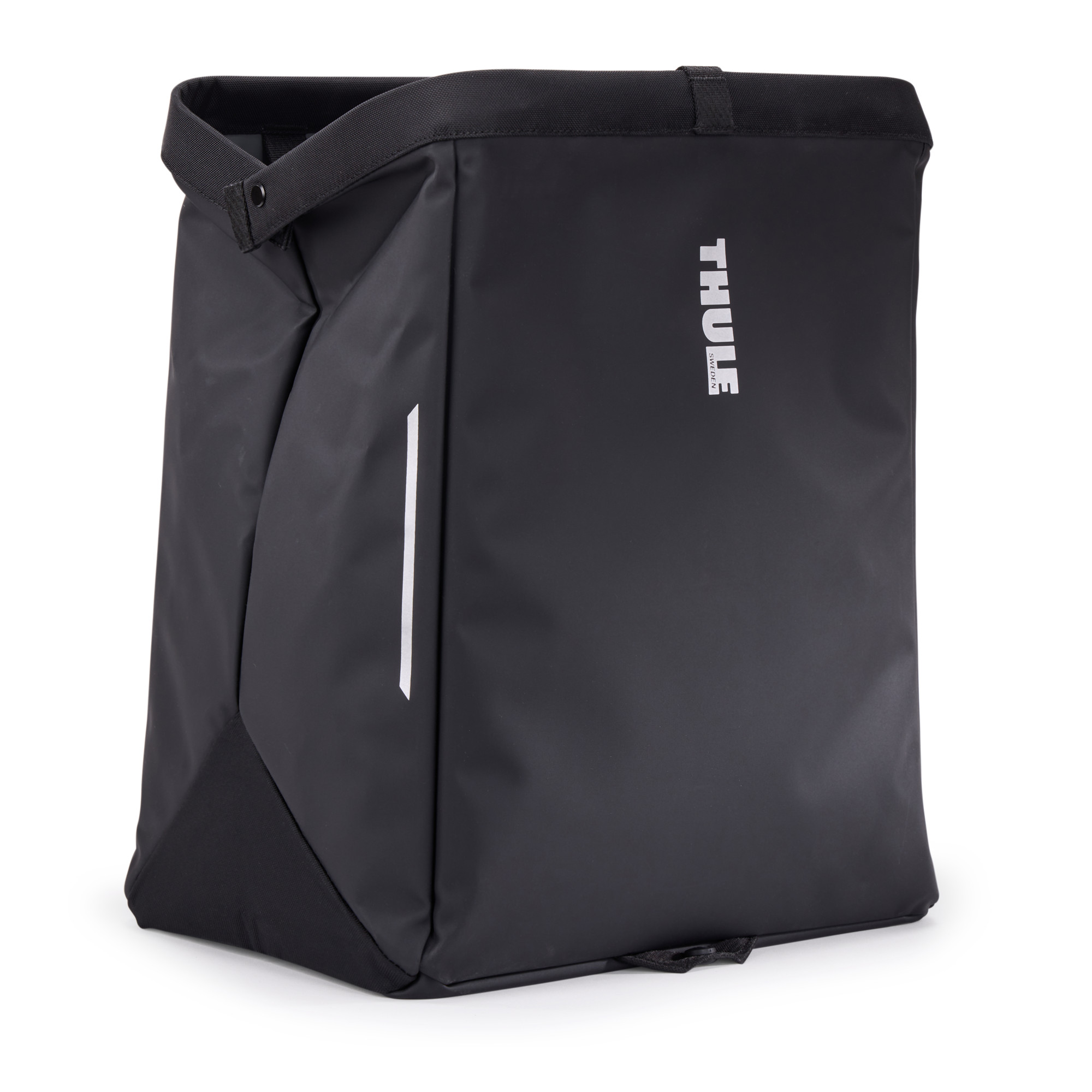 Thule Chasm Cargo Bin with InLock 25L in Black — front view # color_Black