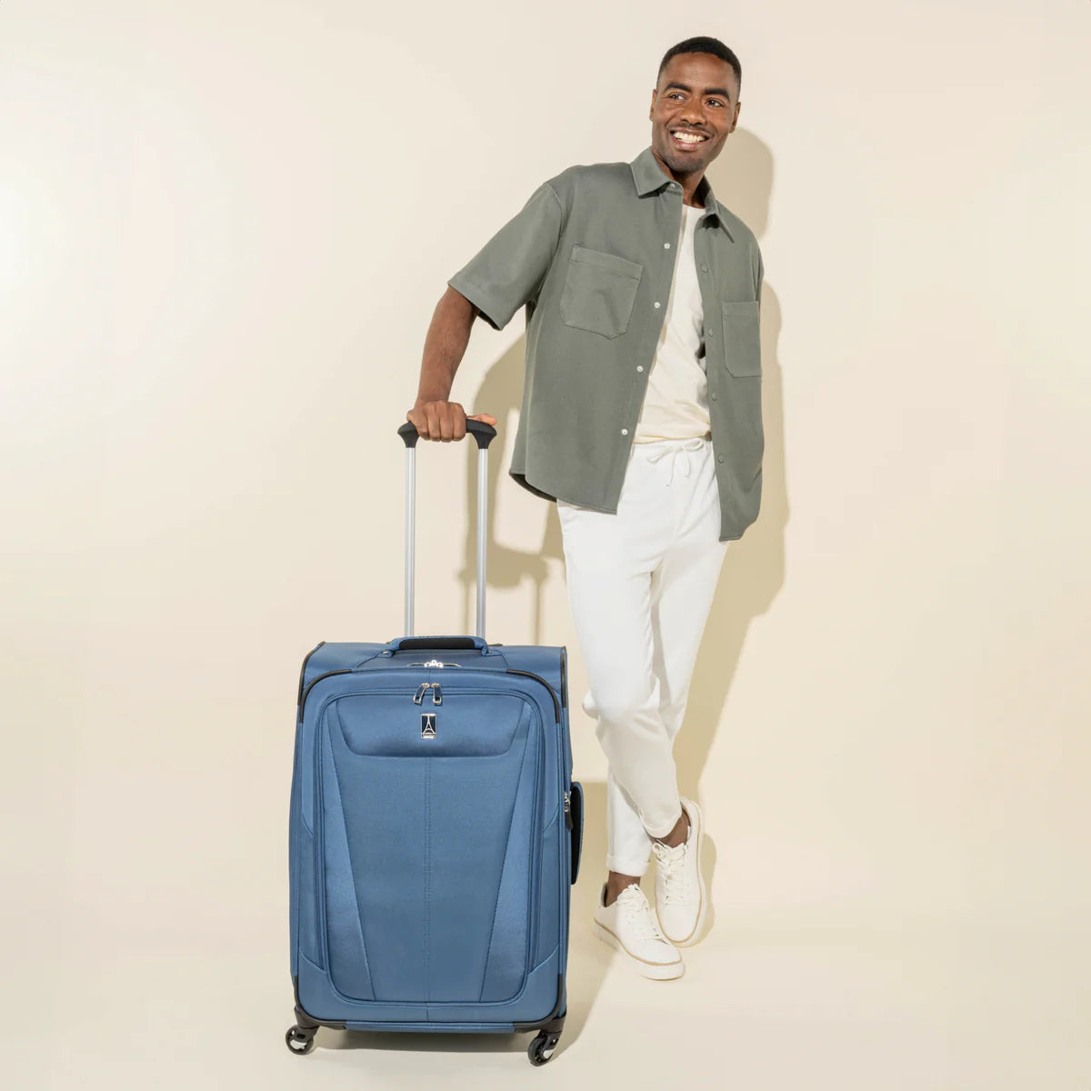 Travelpro Maxlite 5 25" Expandable Spinner image 3