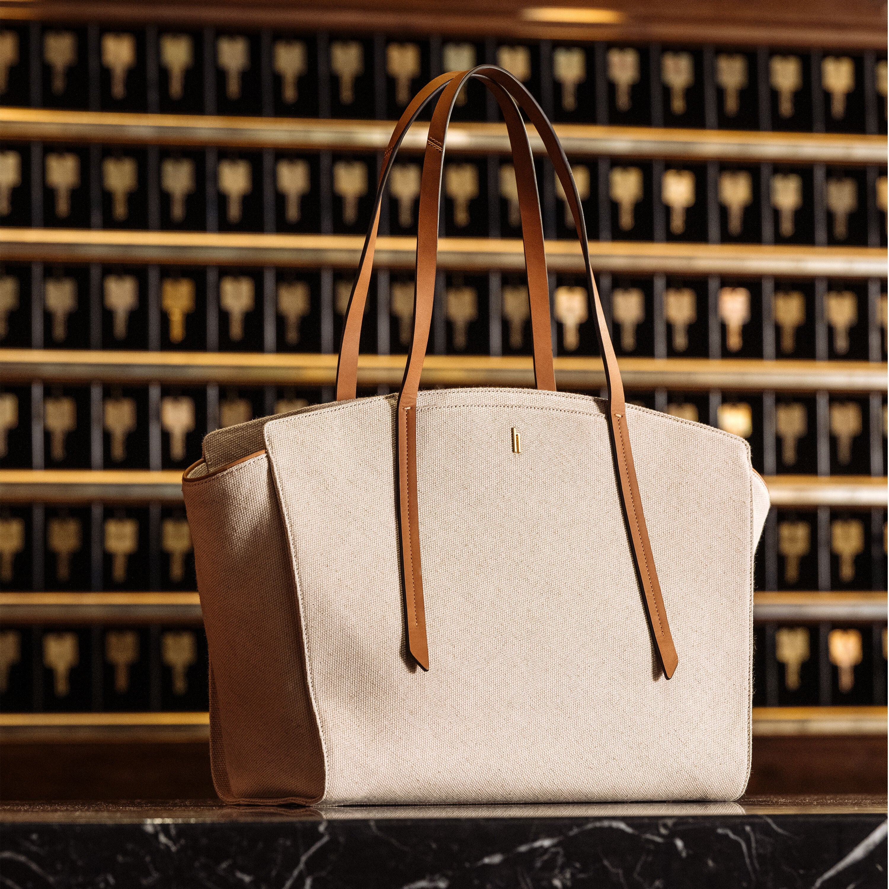 Hartmann Reserve Carryall Tote in Ecru — angle view 5