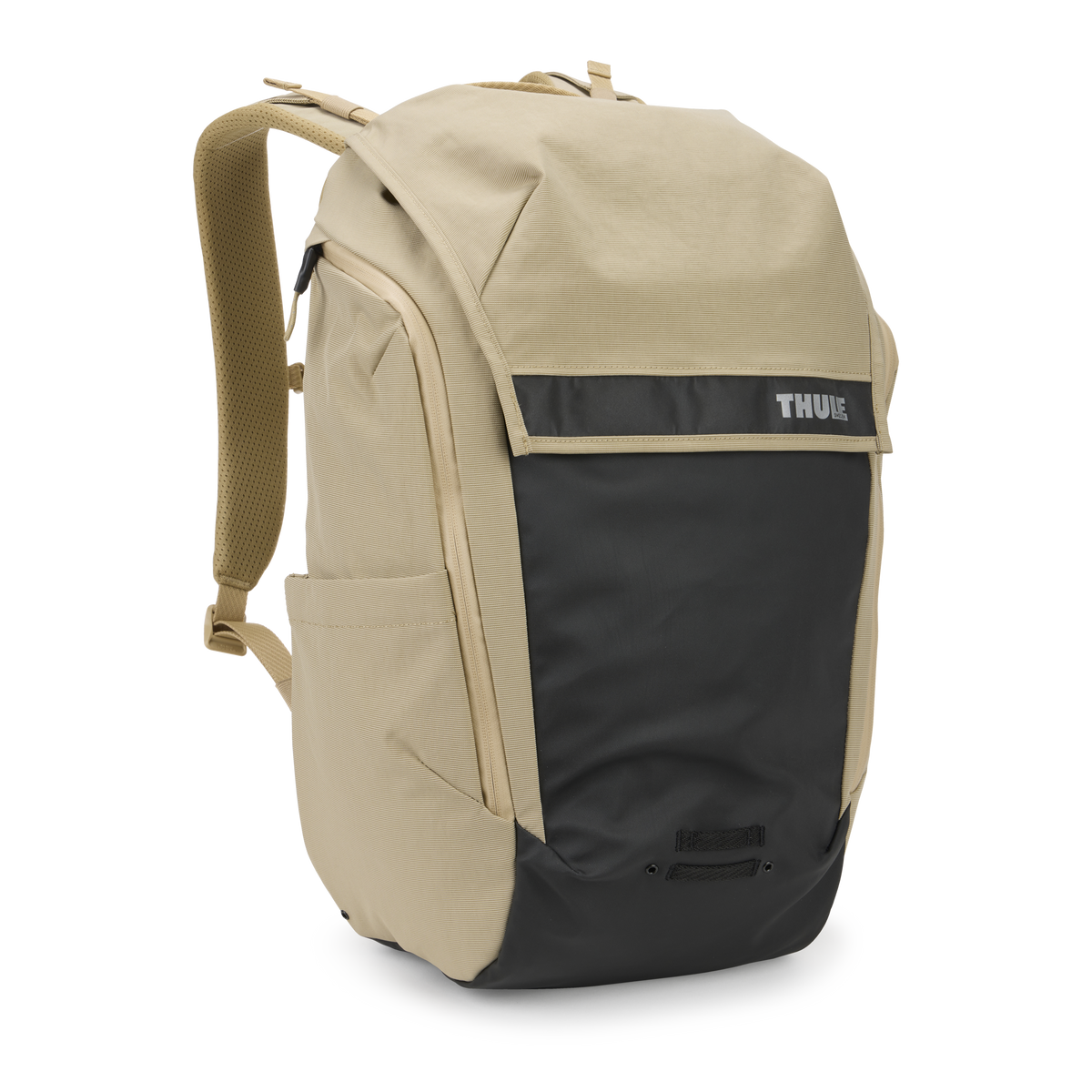 Thule Paramount Bike Commute Backpack 28L in Gentle Beige — front view # color_Gentle Beige