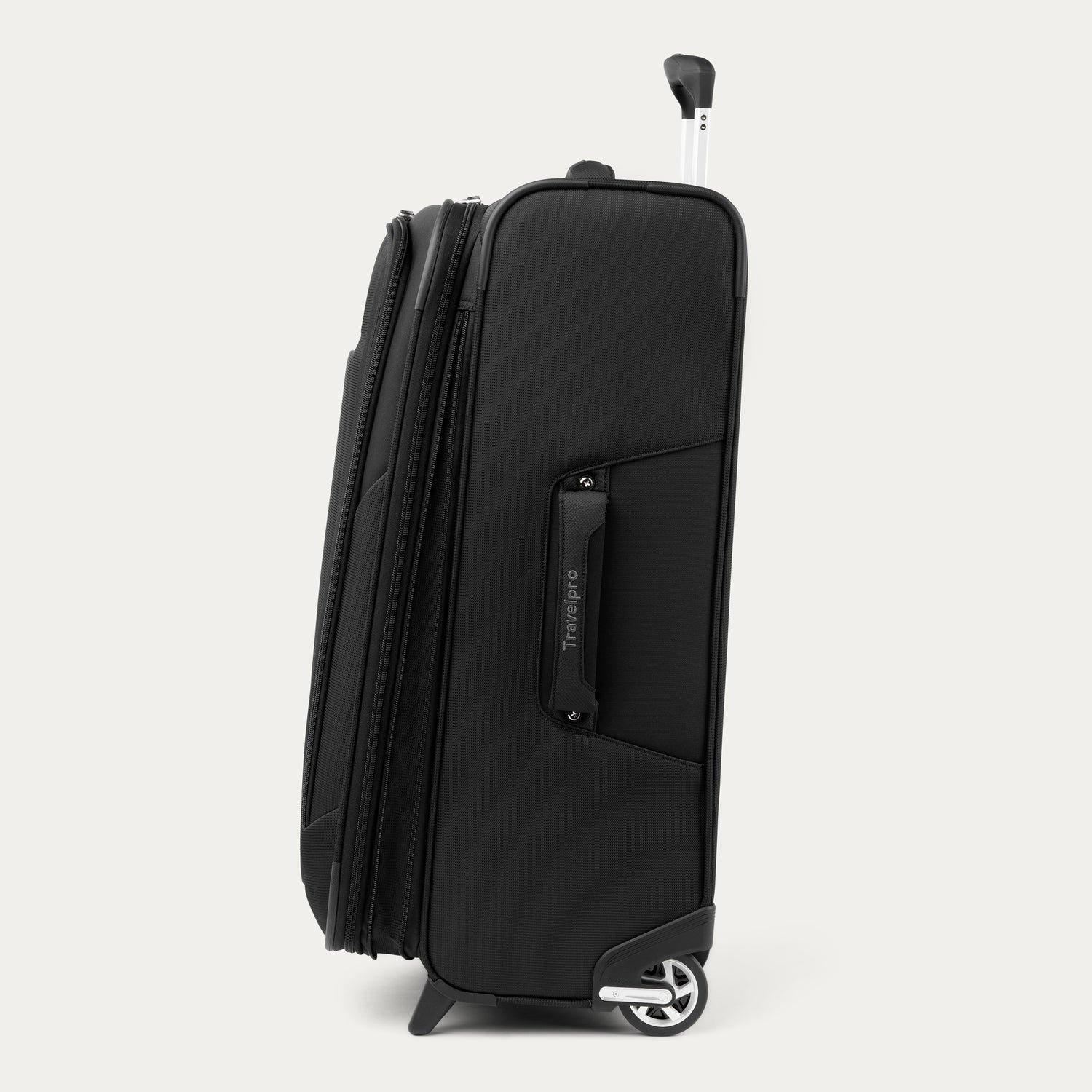 Travelpro Maxlite 5 26" Medium Check-In Expandable Rollaboard in Black — angle view 1