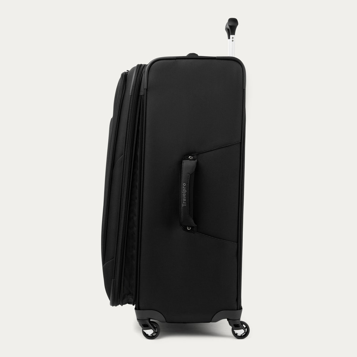 Travelpro Maxlite 5 29" Expandable Spinner in Black — angle view 2