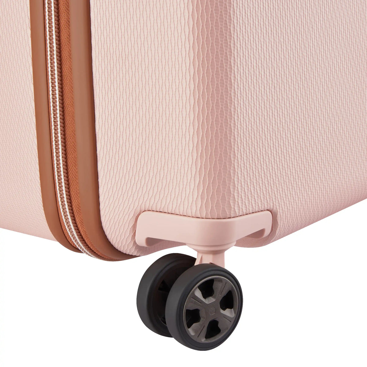 Delsey Chatelet Air 2.0 Medium Trunk - Spinner in Blush Pink — detail view 3