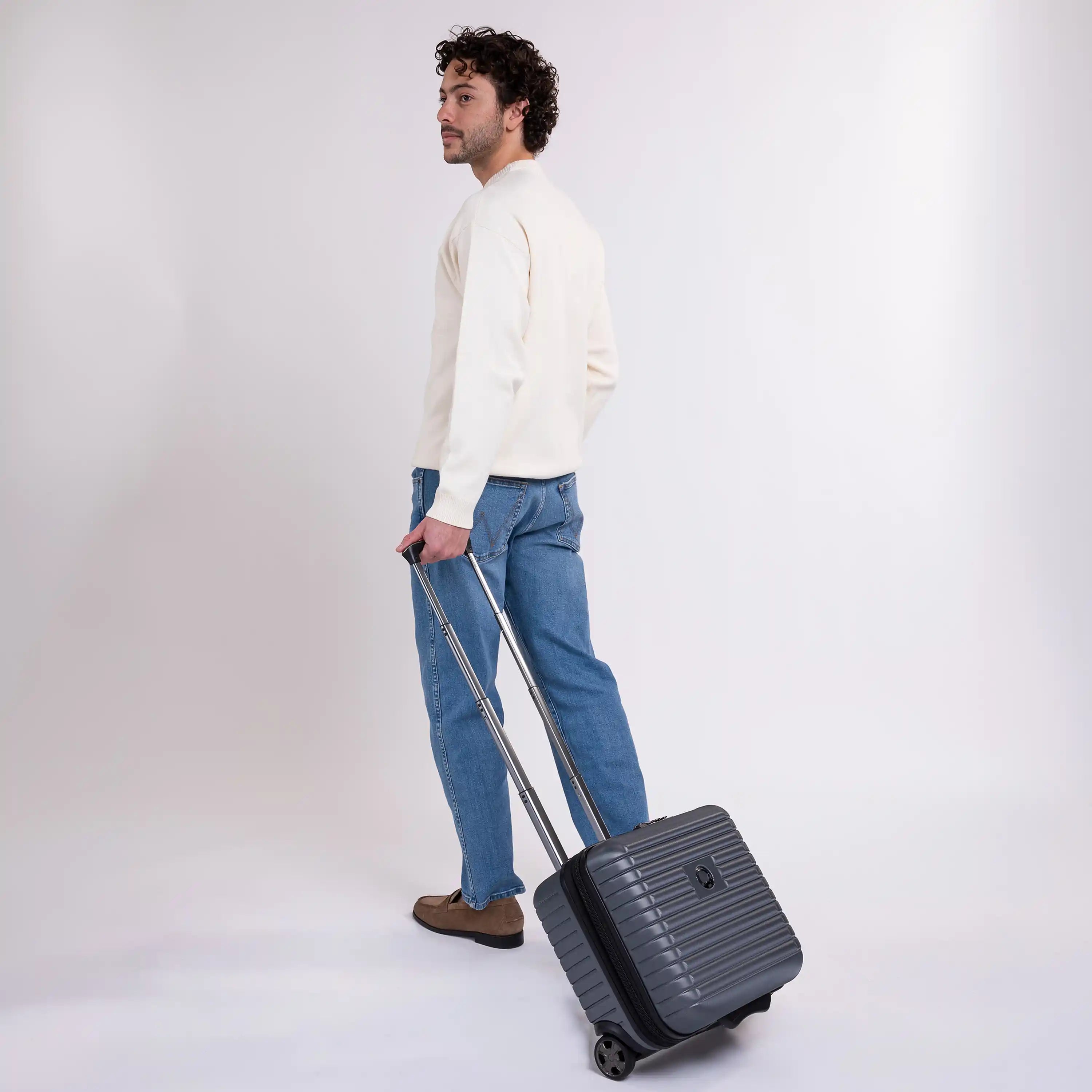 Delsey Cruise 3.0 2-Wheeled Underseater in Graphite — lifestyle # color_Graphite
