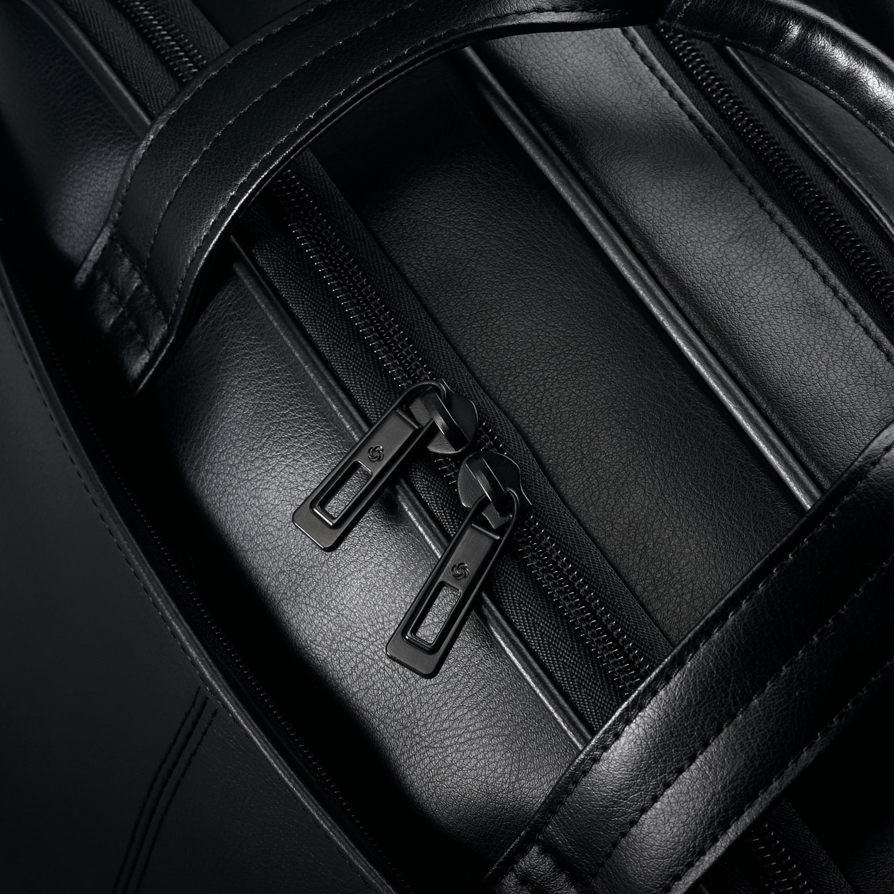 Samsonite Leather Expandable Business Case, view 5