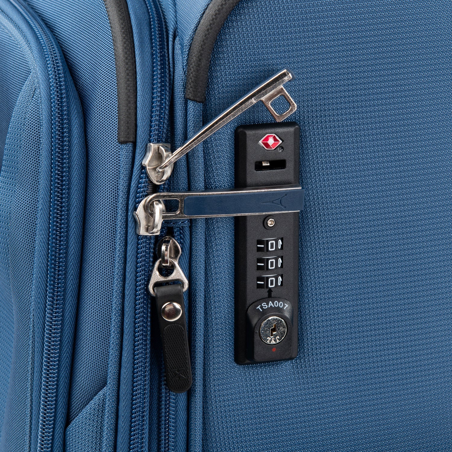 Travelpro Maxlite 5 International Carry-On Spinner image 12