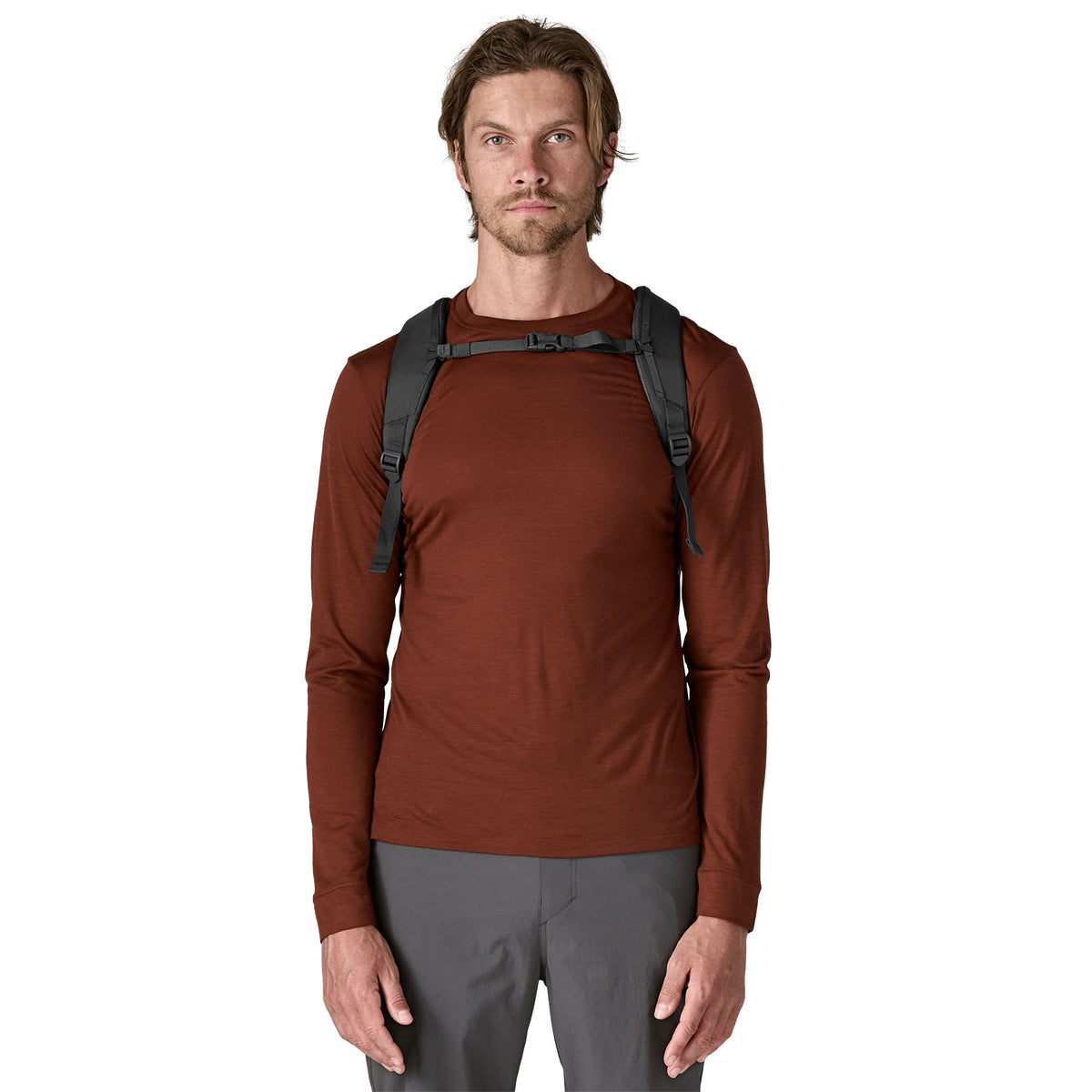 Patagonia Atom Daypack 24L in Smolder Blue — lifestyle 2 # color_Smolder Blue