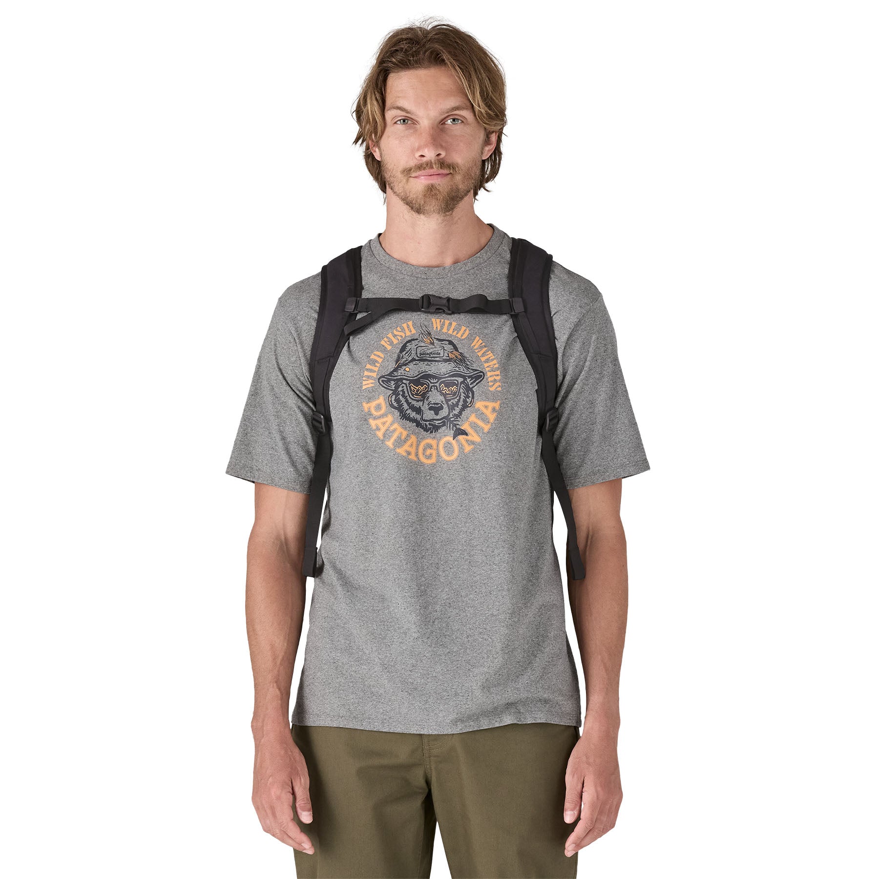 Patagonia Fieldsmith Linked Backpack 24L in Black — lifestyle 2