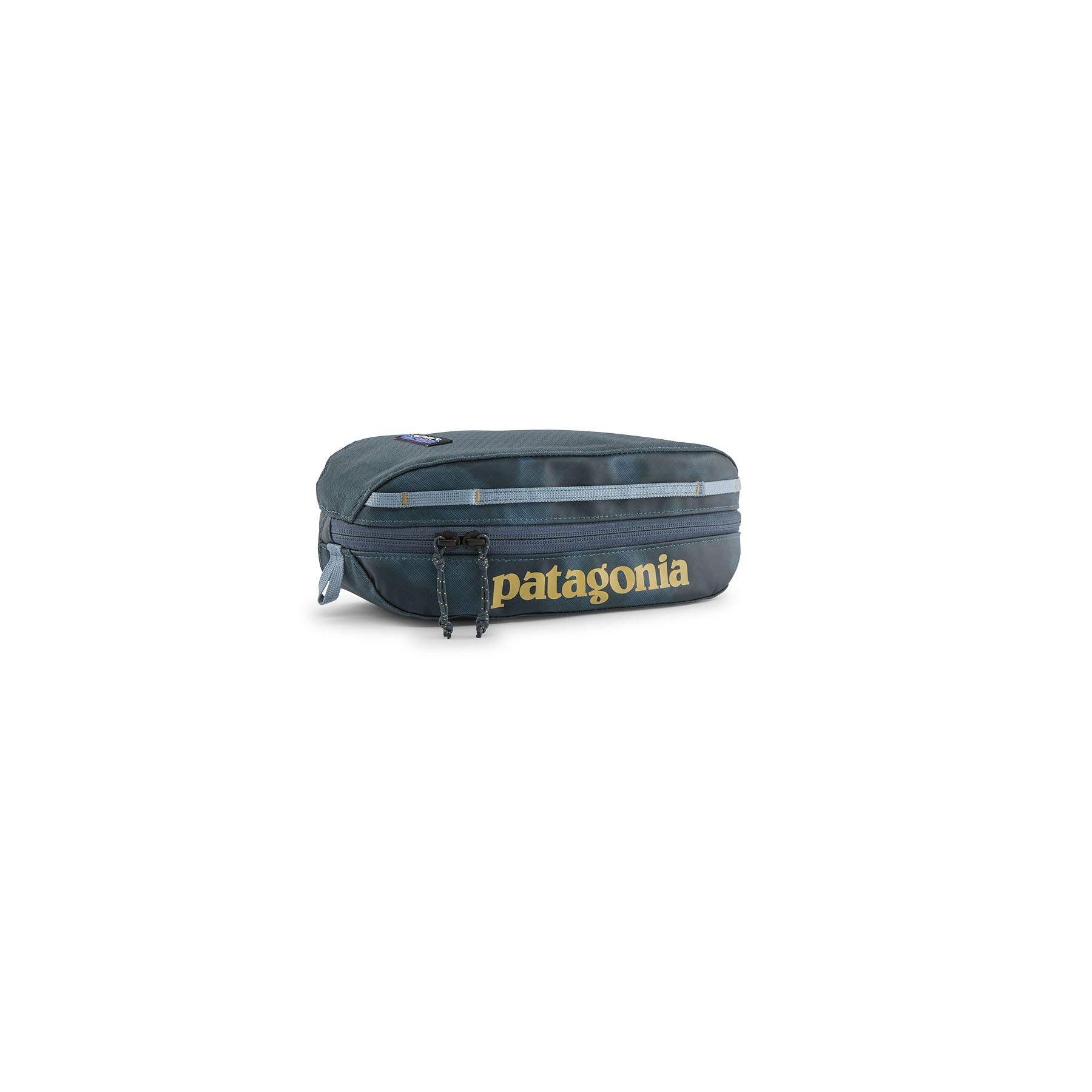Patagonia Black Hole Cube 3L in Sastrugi: Summit Blue — front view