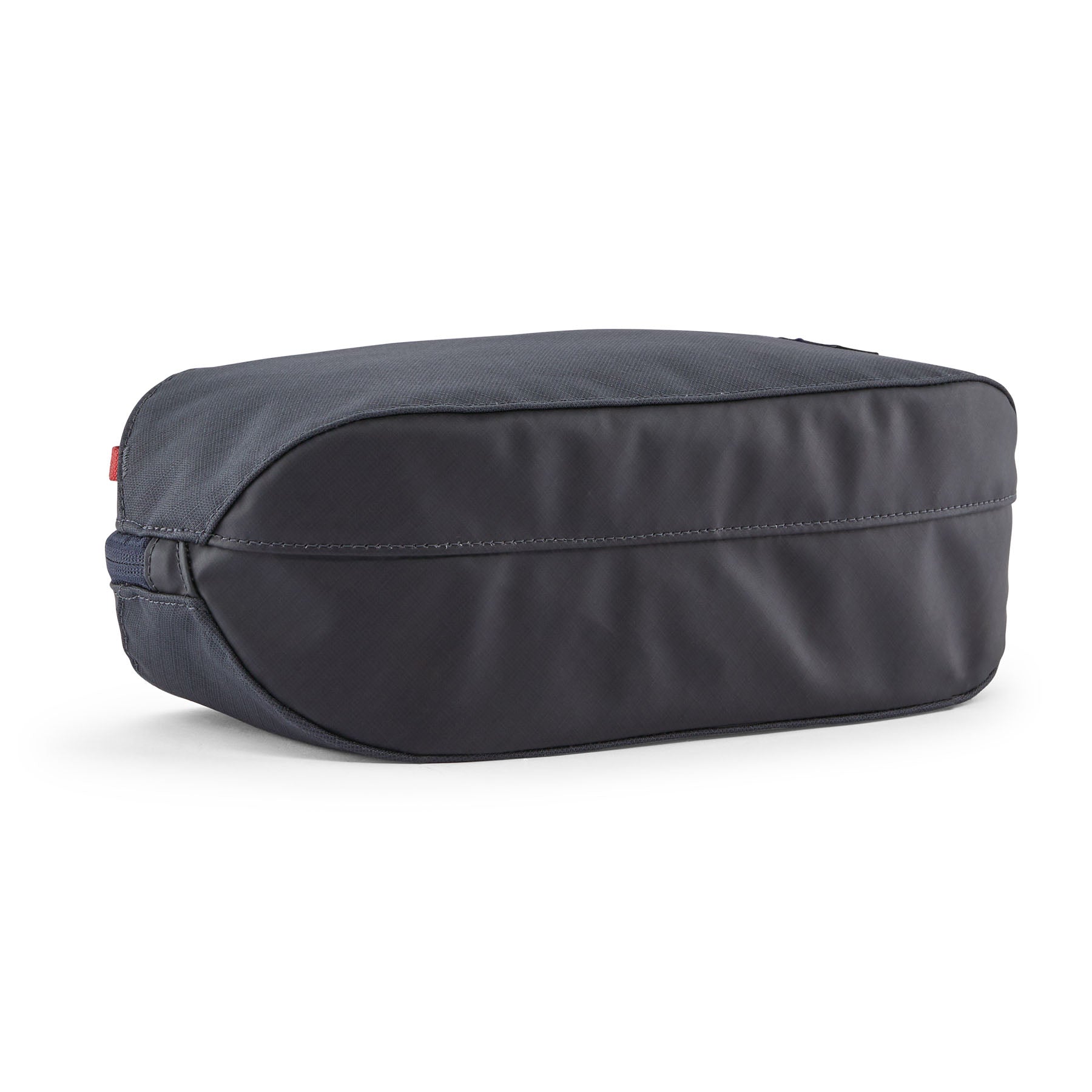 Patagonia Black Hole Cube 3L in Smolder Blue/Amanita Red — back view