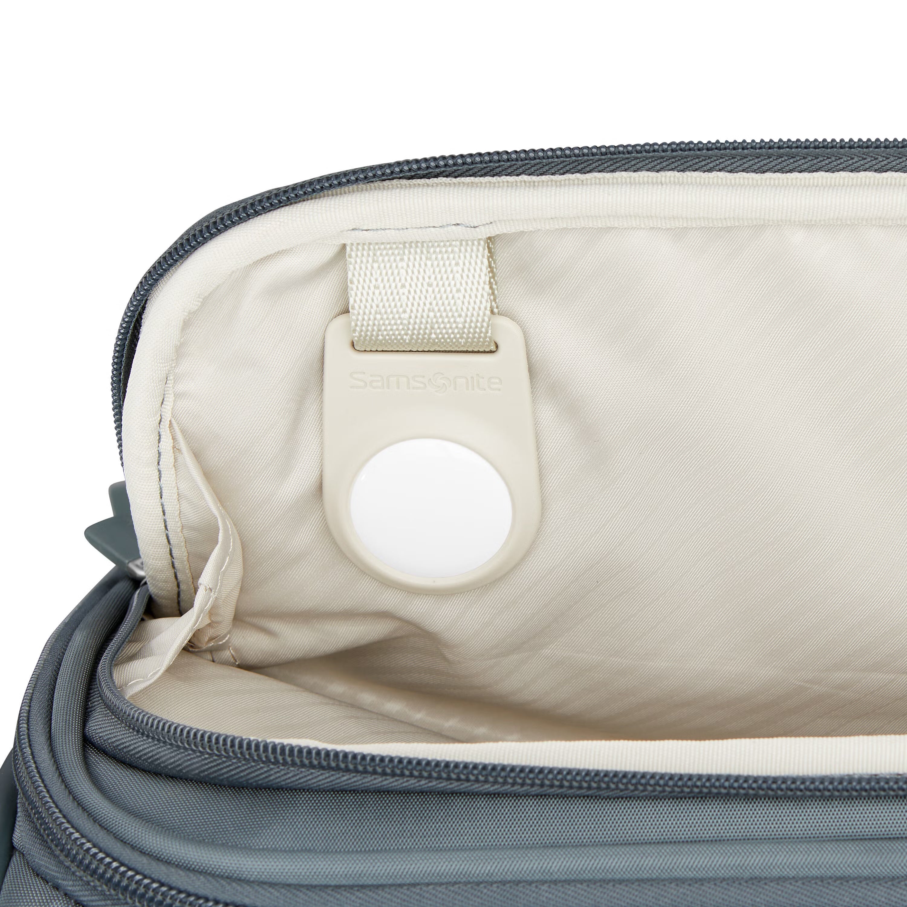 Samsonite Silhouette 18 Softside Spinner - Carry On image 2