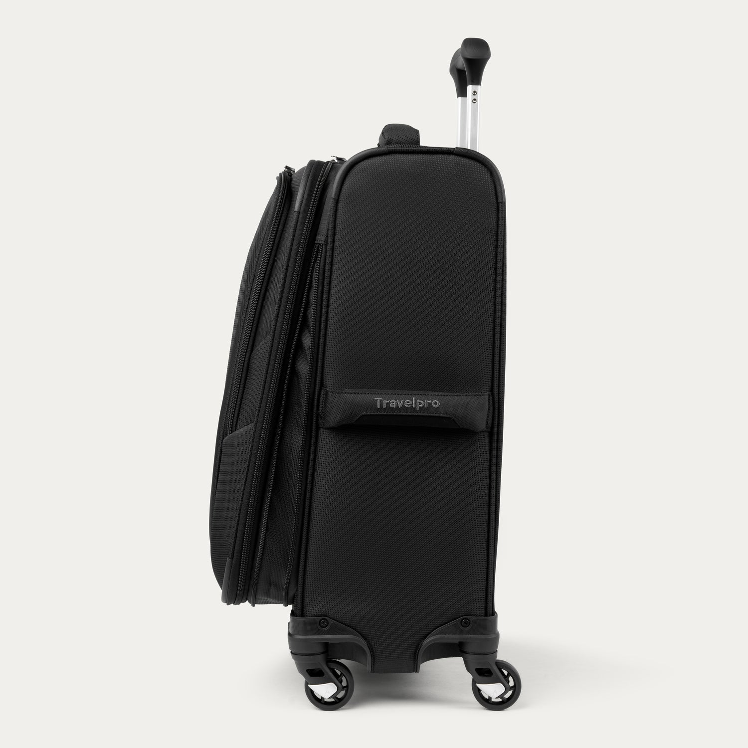 Travelpro Maxlite 5 21" Expandable Carry-On Spinner image 13