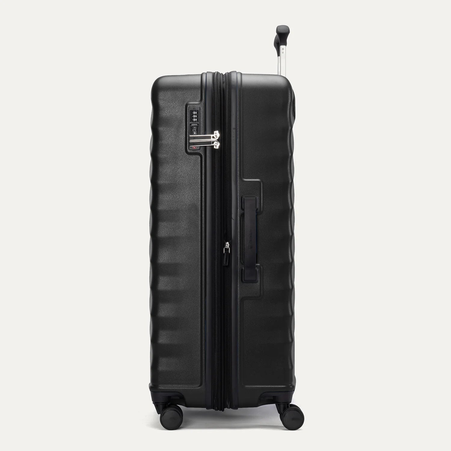 TravelPro Maxlite Air V2 Large Check-In Hardside Spinner, view 3