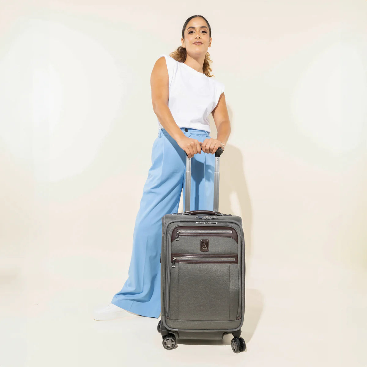 Travelpro Platinum Elite 21” Expandable Carry-On Spinner, view 9