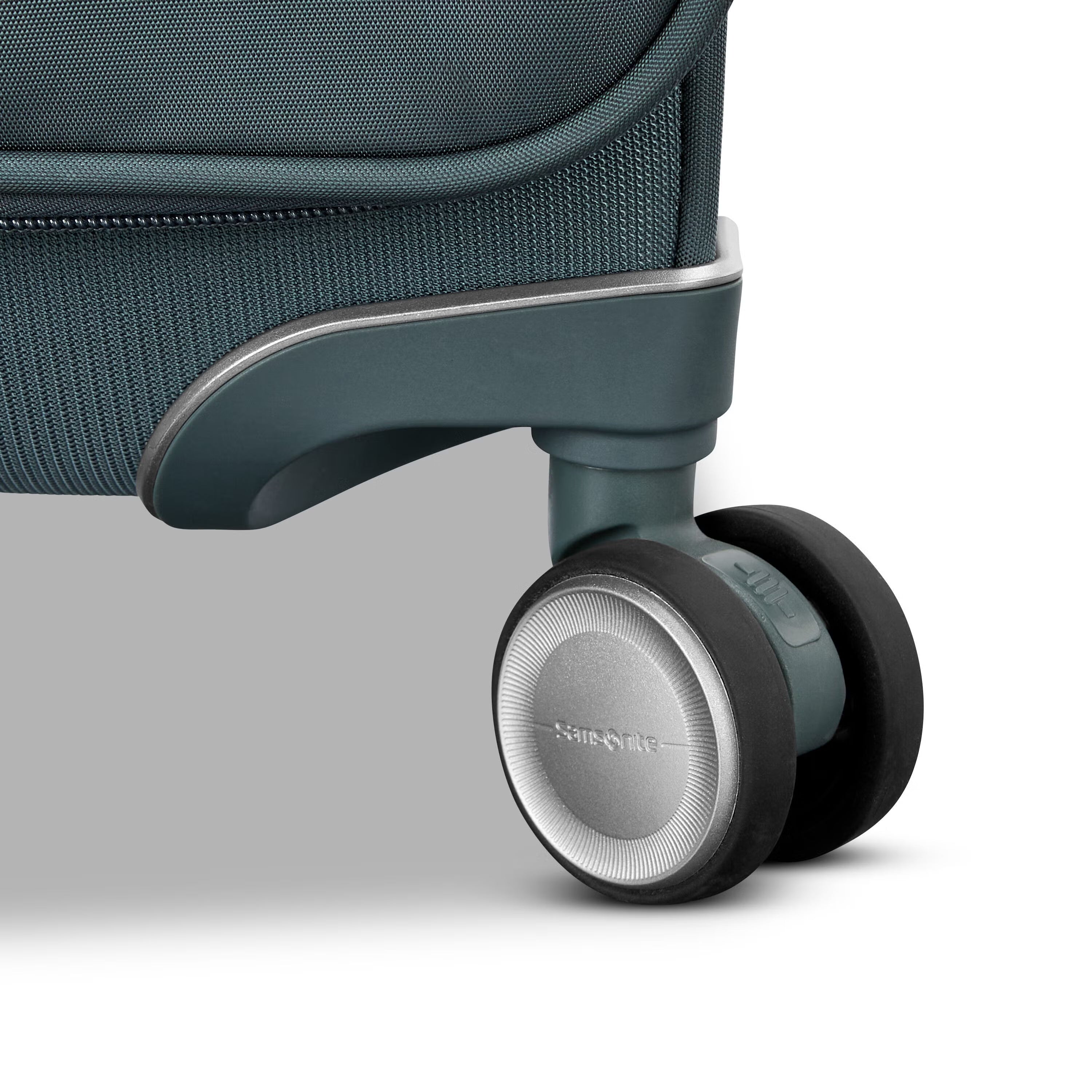 Samsonite Silhouette 18 Softside Spinner - Carry On image 9