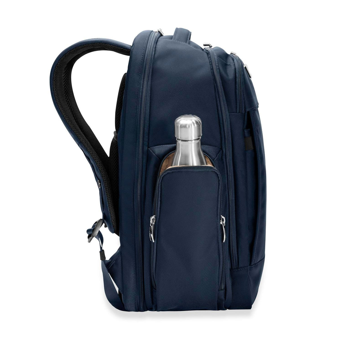 Briggs & Riley Baseline Traveler Backpack in Navy — detail view 4