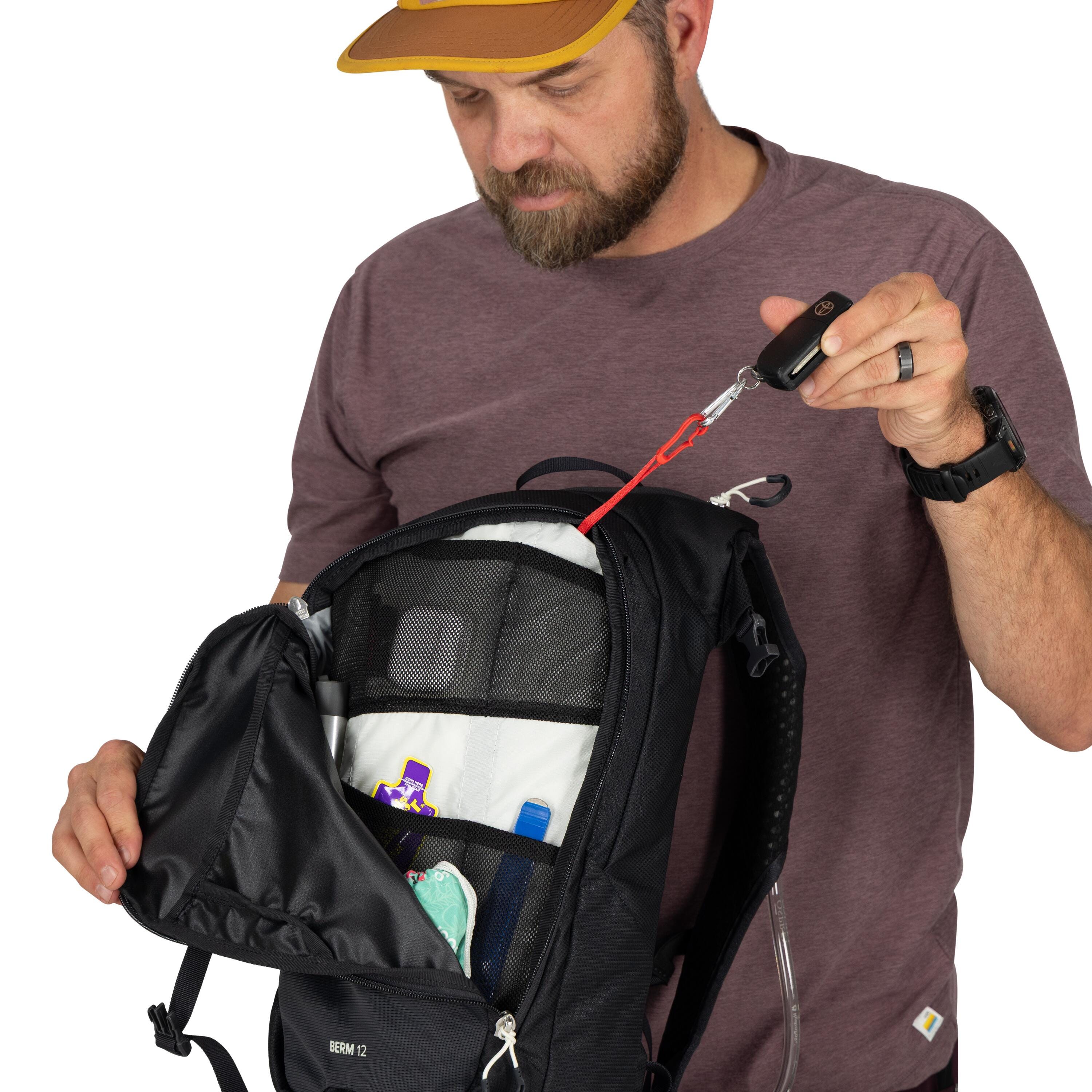 Osprey Berm 12 Bike Hydration Pack 12L in Raven Black — detail view 3