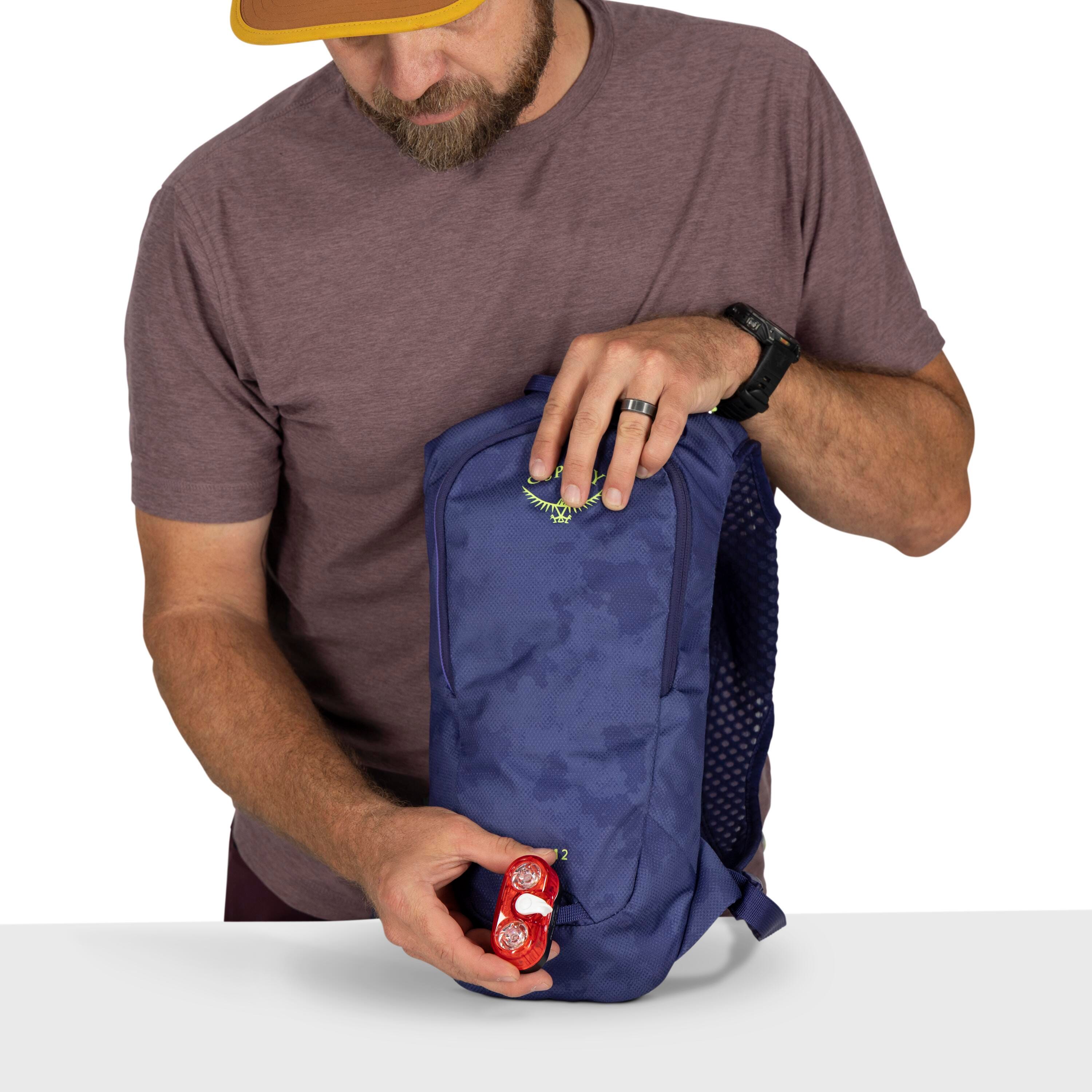 Osprey Berm 2 Bike Hydration Pack 2L in Botswana Purple Dust Print — detail view