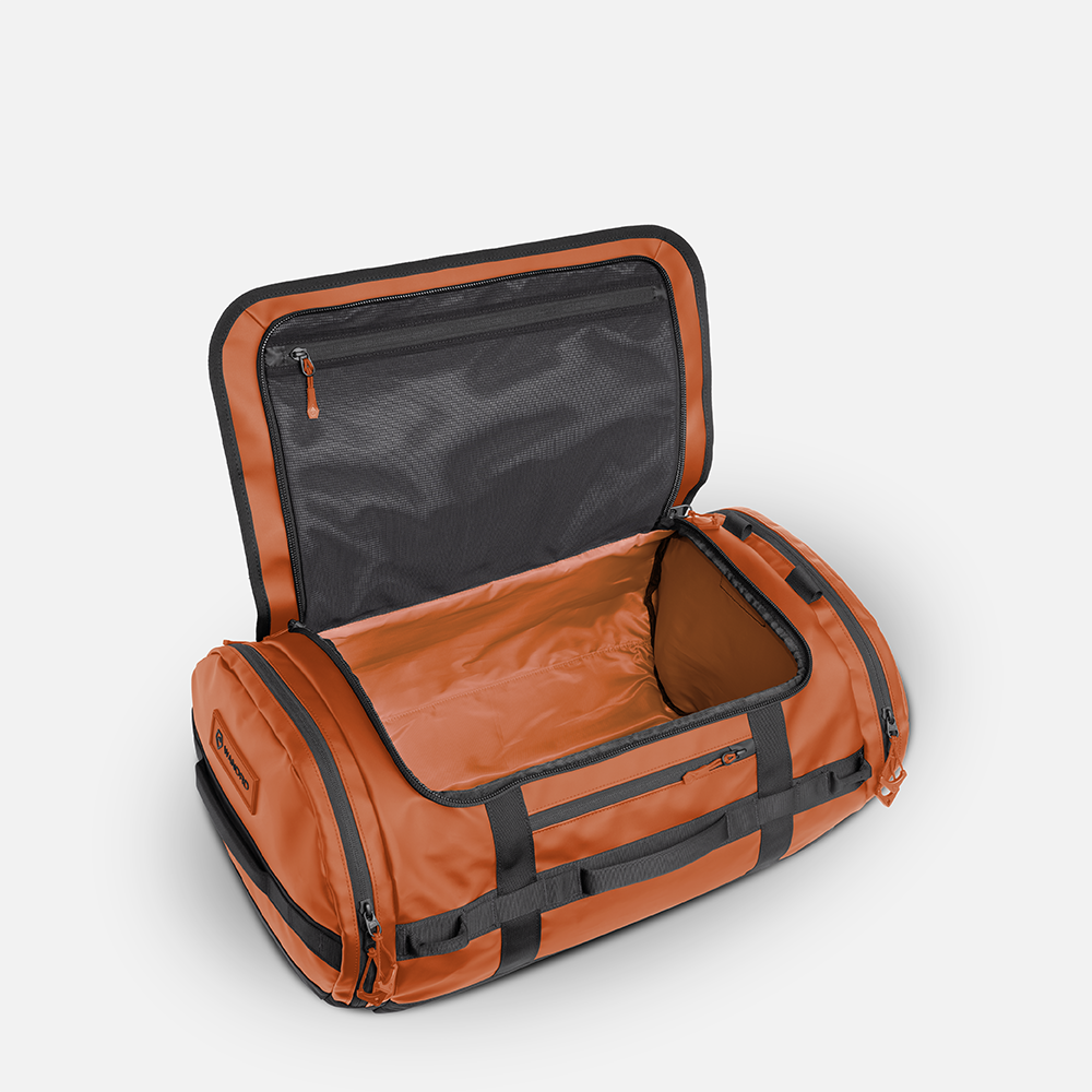 WANDRD CARRYALL Duffel 30L in Sedona Orange — interior view