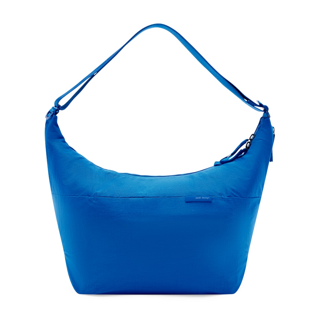 Peak Design City Crescent 12L in Lapis — front view # color_Lapis