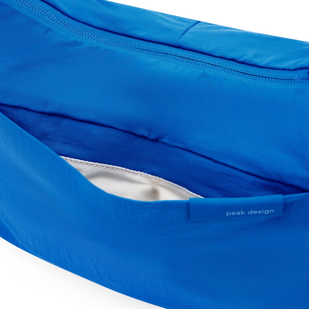 Peak Design City Crescent 6L in Lapis — angle view 3 # color_Lapis