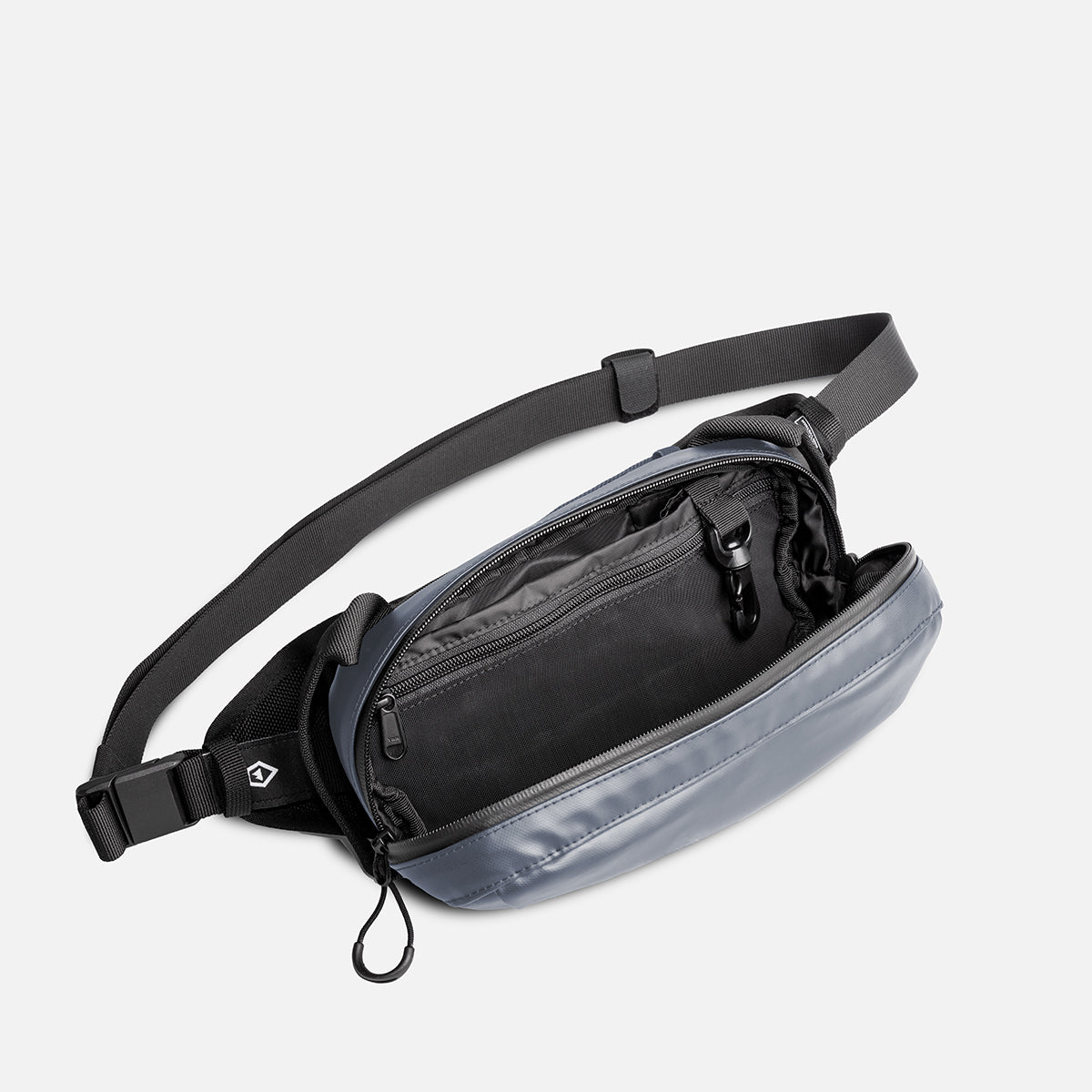 WANDRD D1 Fanny Pack in Aegean Blue — interior view