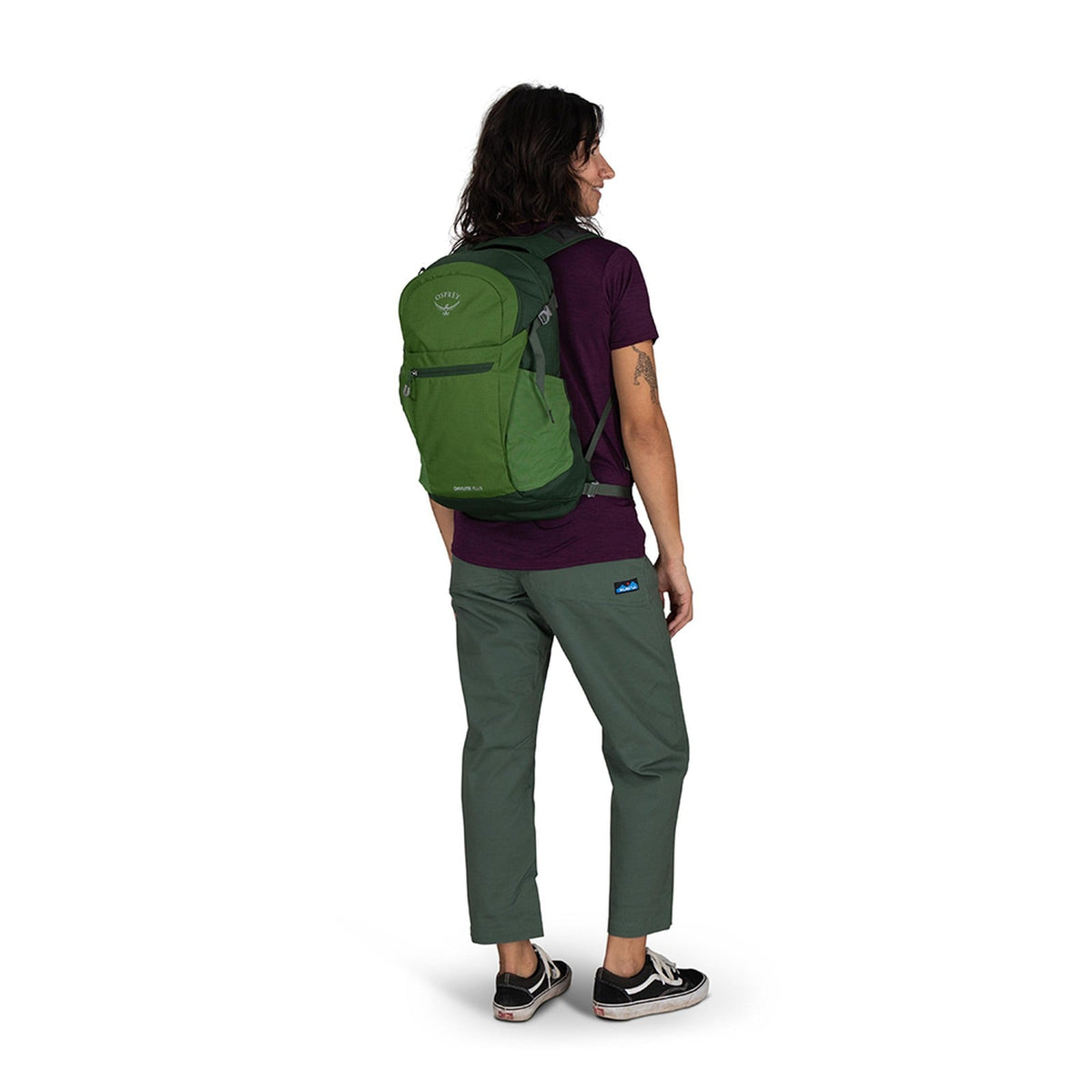 Osprey Daylite Plus Backpack 20L in Green Belt/Green Canopy — lifestyle 2