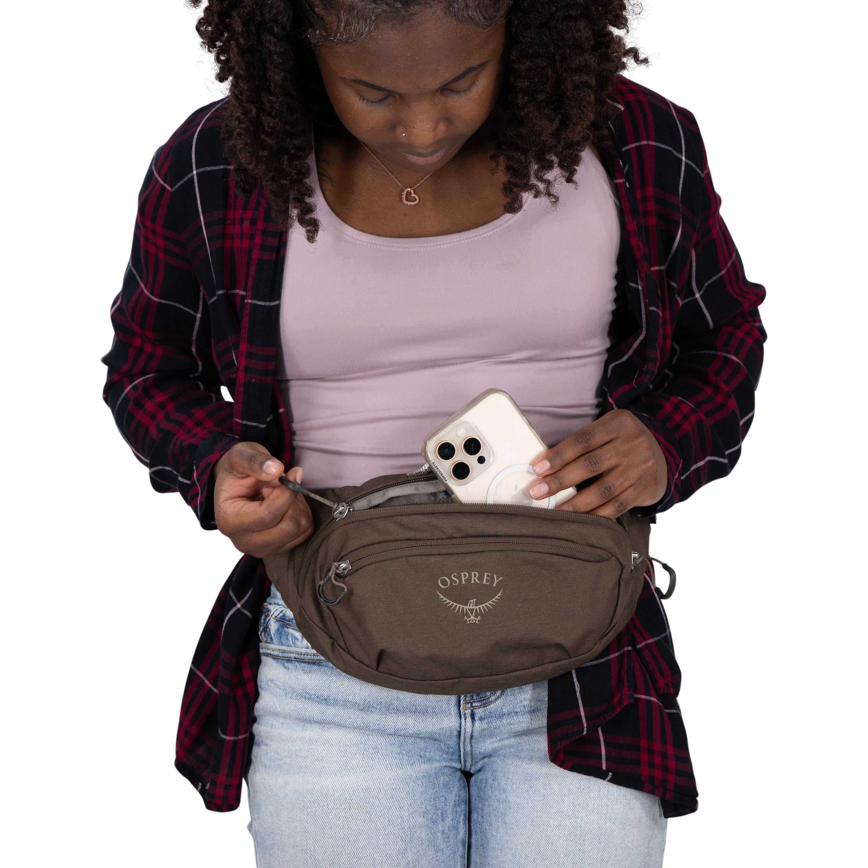 Osprey Daylite Waist Pack Driftshade 2L in Truffle Brown — detail view 2