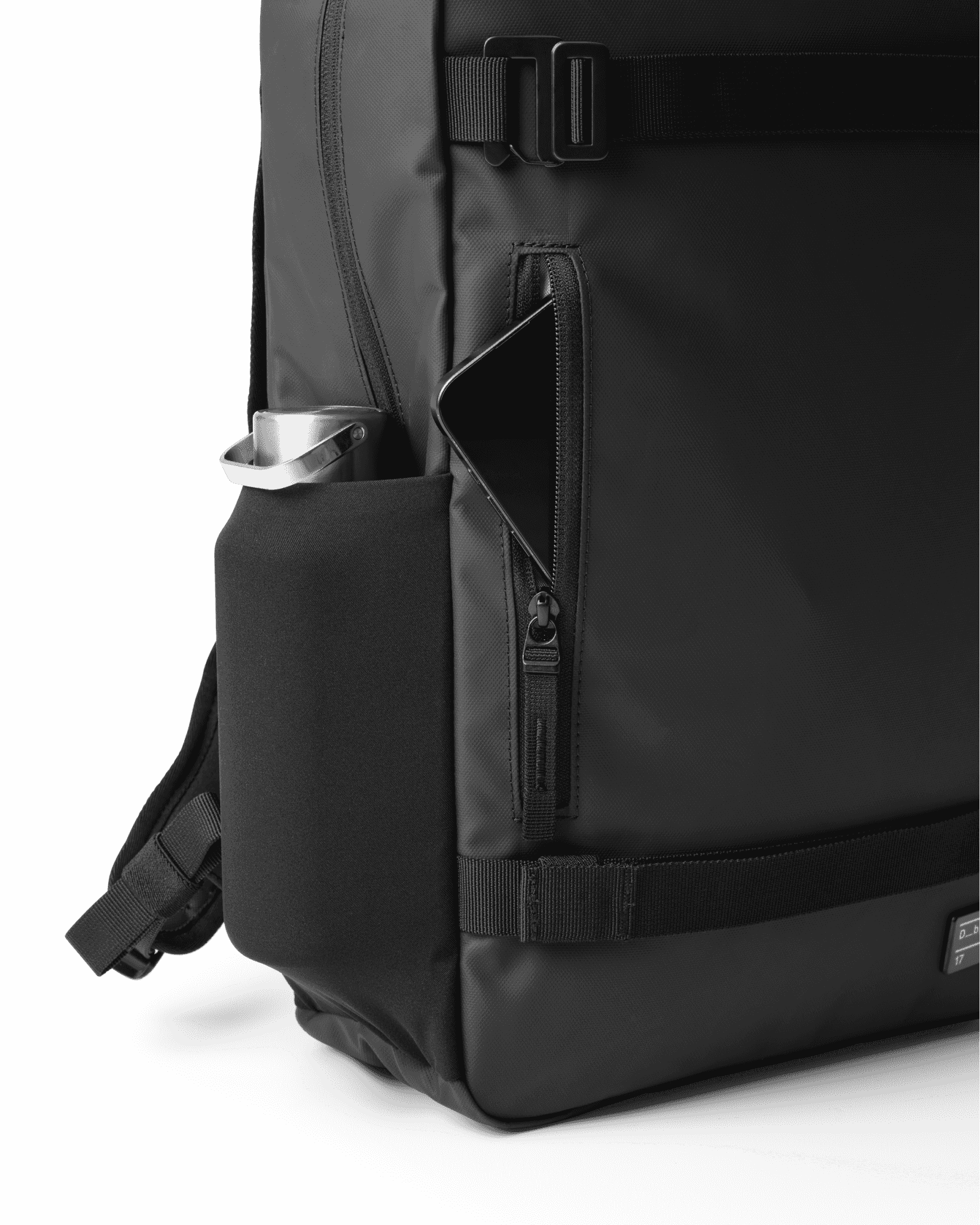 Db Journey Daypack 17L in Black Out — detail view # color_Black Out