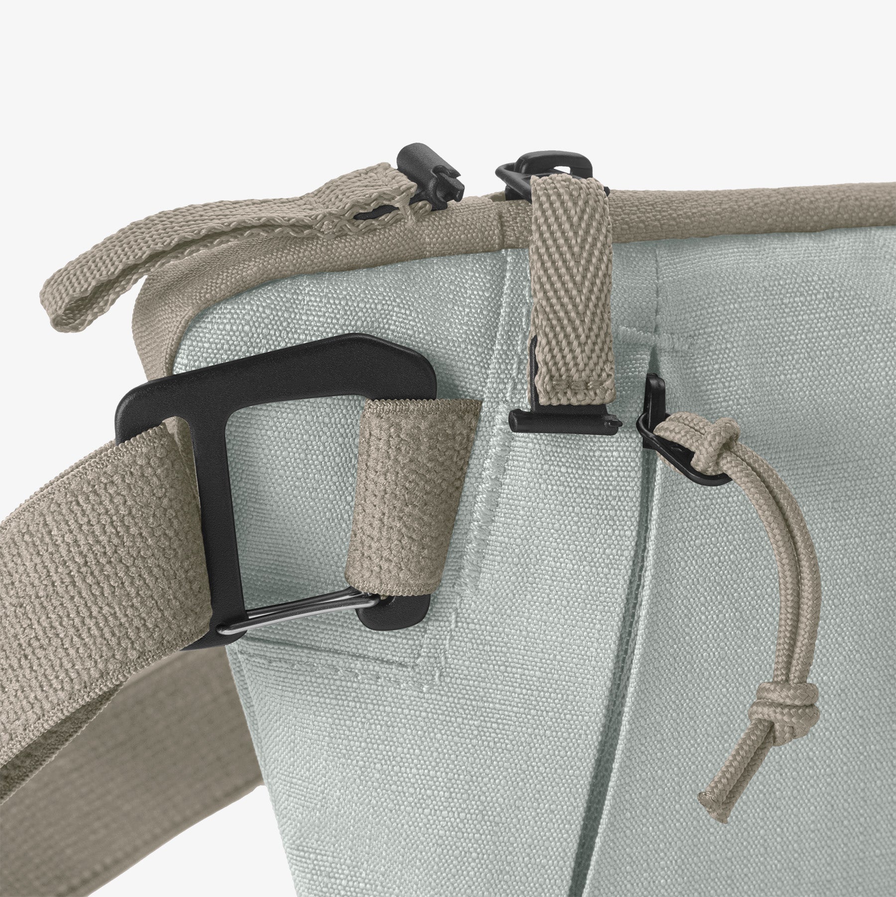 Eagle Creek Stash RFID Crossbody Bag in Storm Grey — detail view 2