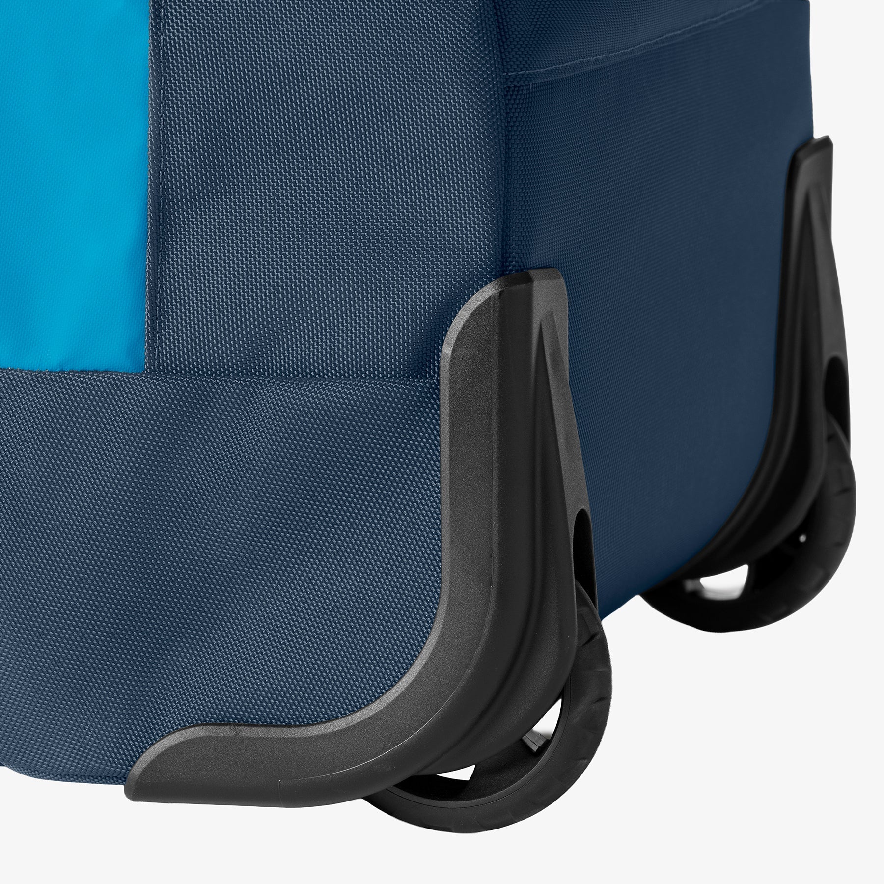 Eagle Creek Cargo Hauler 110L Rolling Duffel Bag in Harbor Blue — interior view