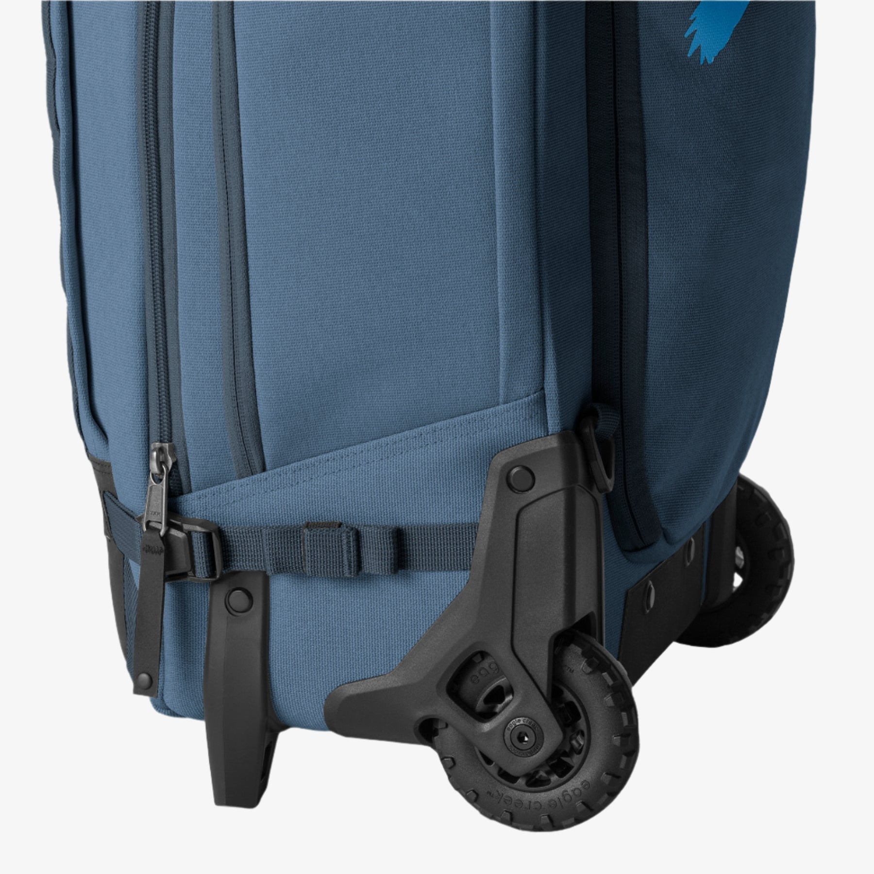 Eagle Creek Gear Warrior XE 2-Wheel 21.75"/40L Convertible Carry-On Luggage in Blue Jay — angle view 3
