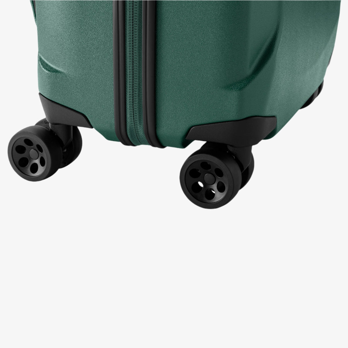 Eagle Creek Tarmac 26"/65L Luggage in Duck Green — angle view 3 # color_Duck Green