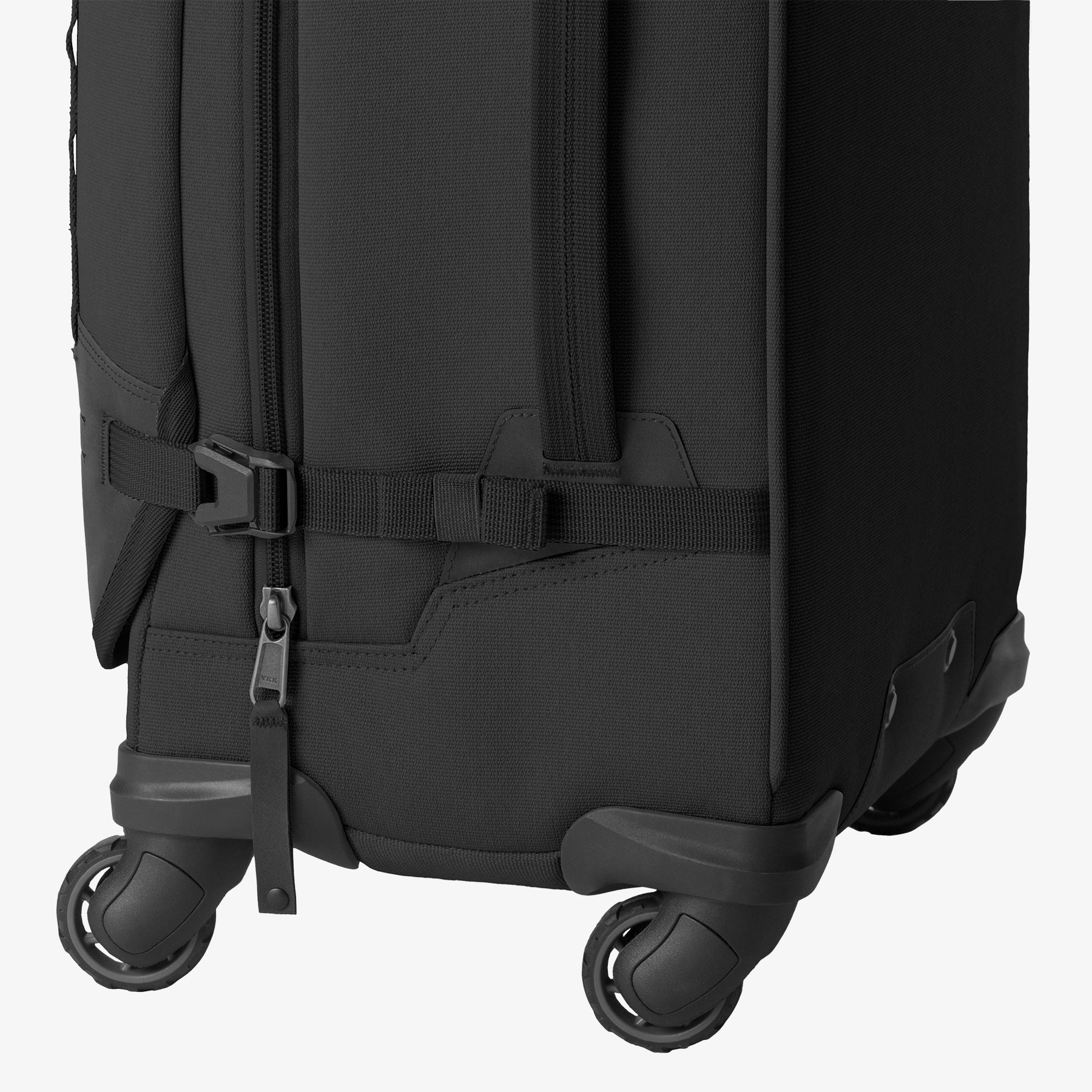 Eagle Creek Gear Warrior XE 4-Wheel 23"/45L Carry-On Luggage in Black — angle view 3